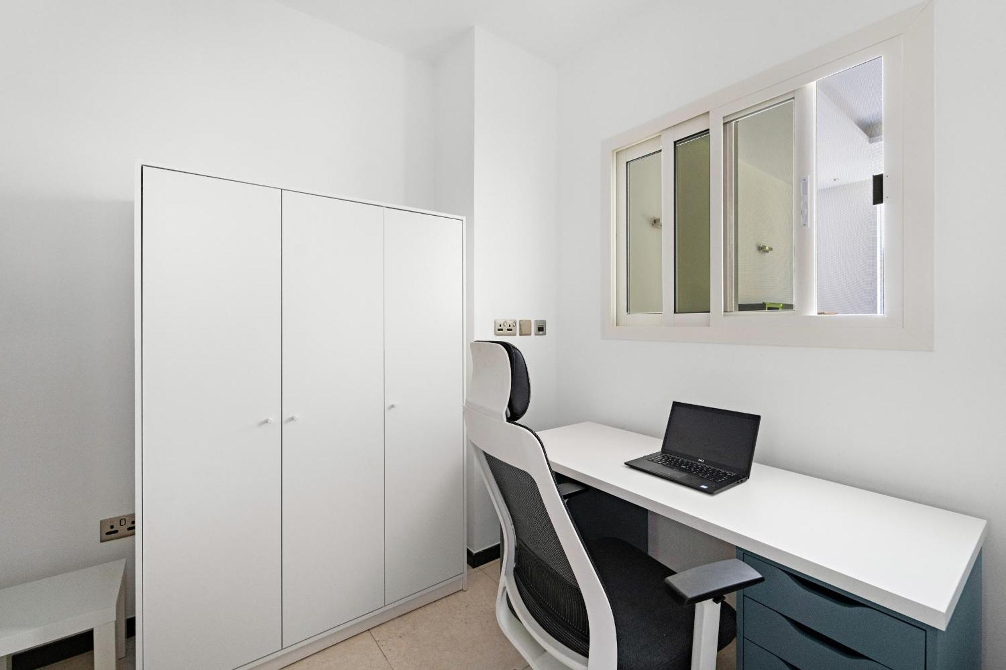 Vayk - Spacious 2 Bd With Access & Private Gym On Palm Jumeirah Apartment
