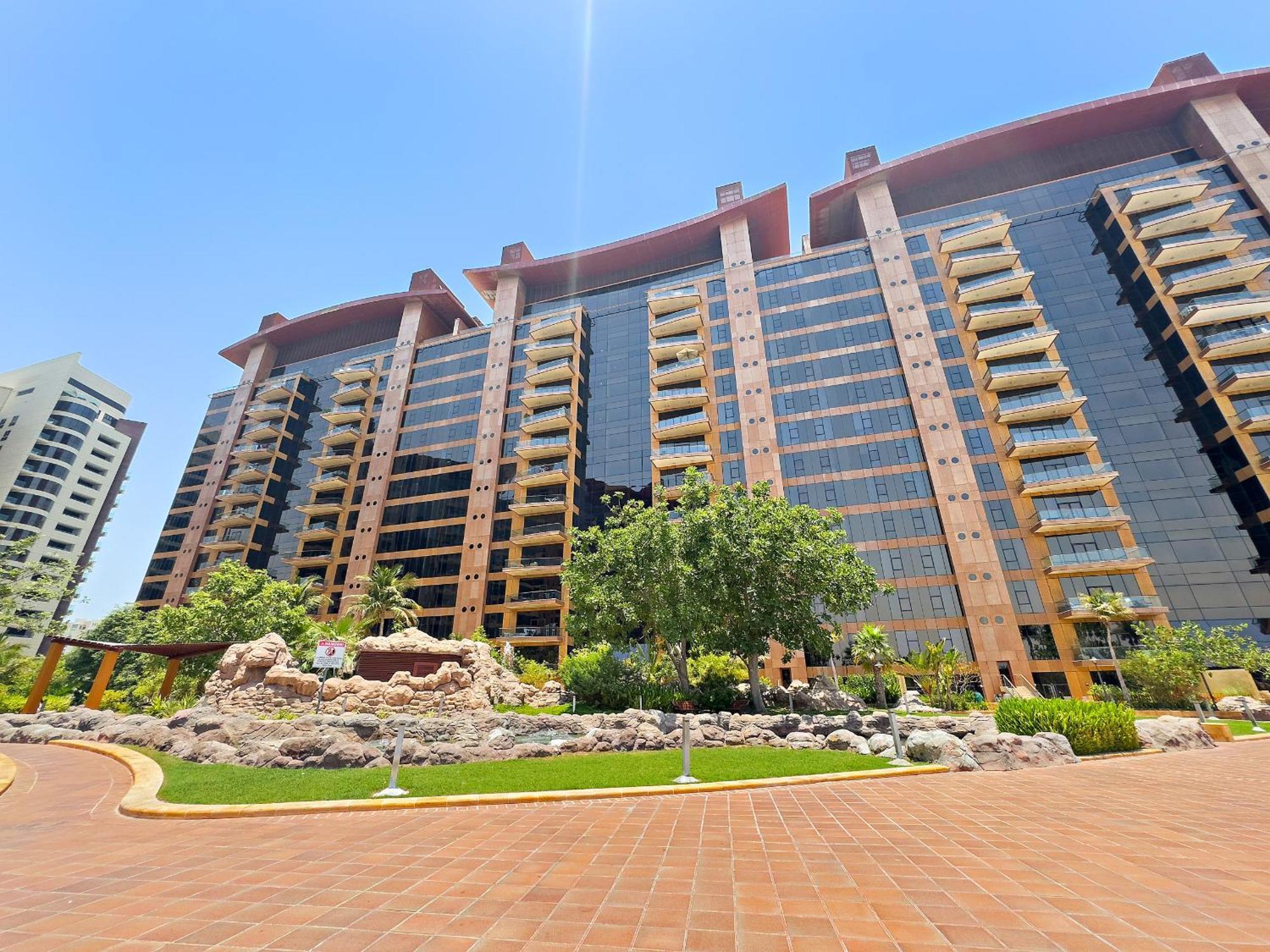 Vayk - Spacious 2 Bd With Access & Private Gym On Palm Jumeirah Dubai
