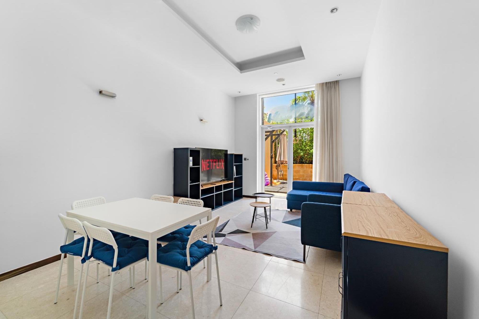 Apartment Vayk - Spacious 2 Bd With Access & Private Gym On Palm Jumeirah Dubai