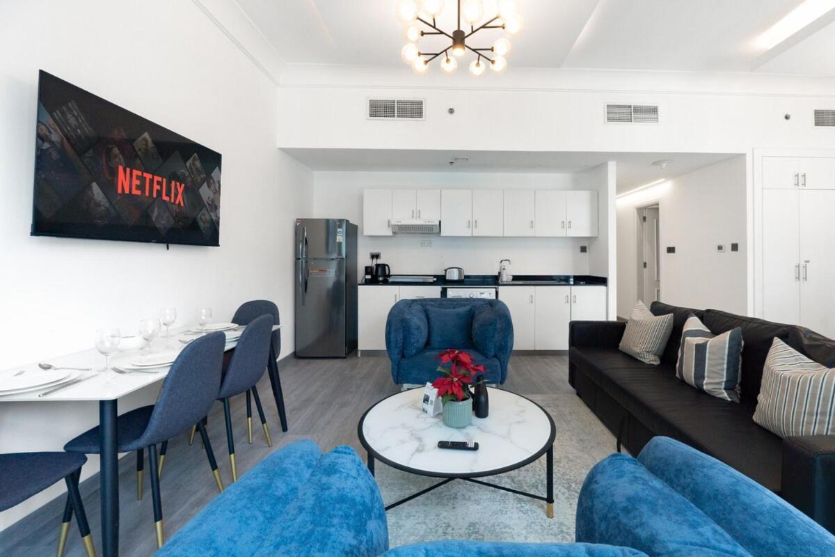 Modern Spacious In Barsha Heights Apartment Dubai