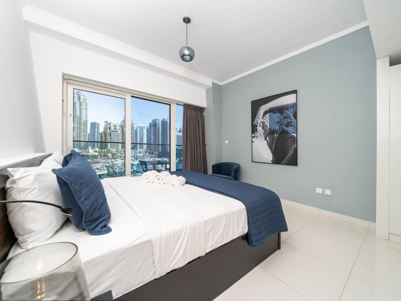 Luxury Damac 2-bed With Stunning Marina Views Apartment Dubai