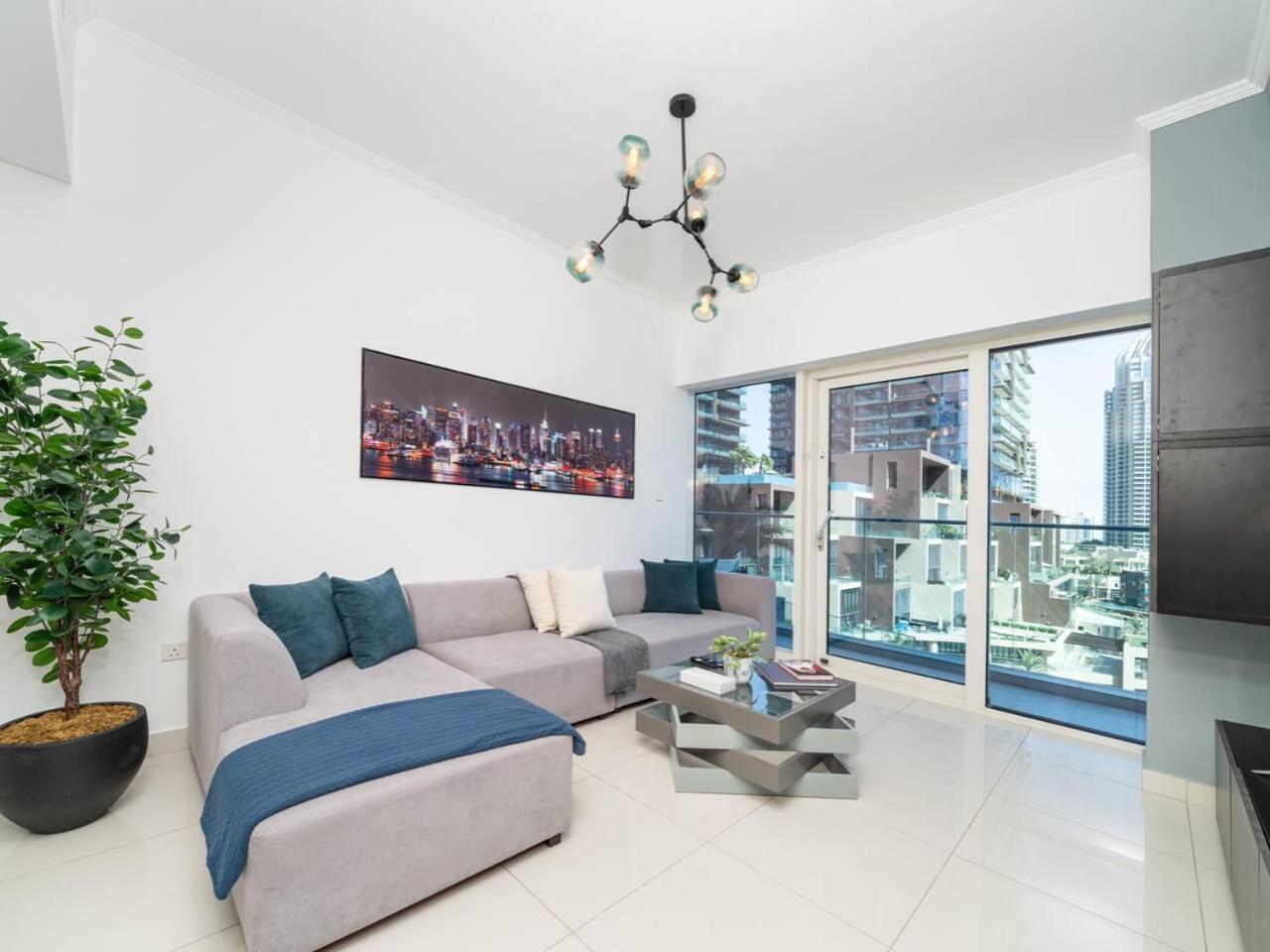 Luxury Damac 2-bed With Stunning Marina Views