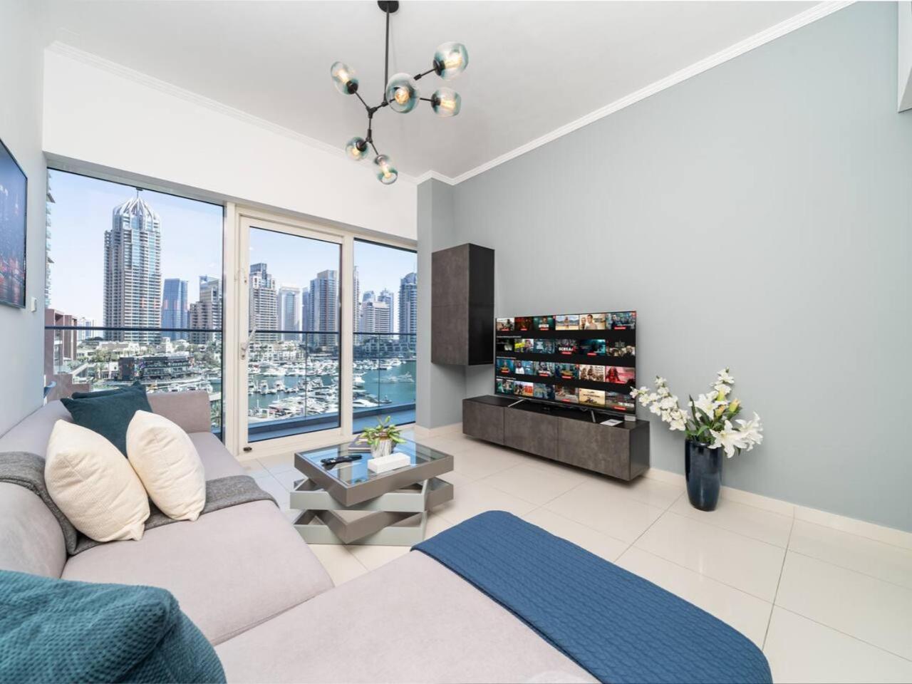 Apartment Luxury Damac 2-bed With Stunning Marina Views Dubai