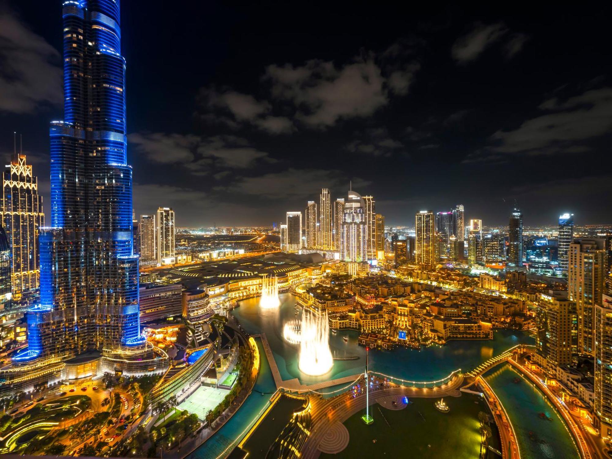 Apartment Crown Jewel 2 Bedroom I Iconic Burj Khalifa And Fountain Views I Free Parking, Gym, Pool, Wi-fi And Ps5 I By Skyline Serenity *