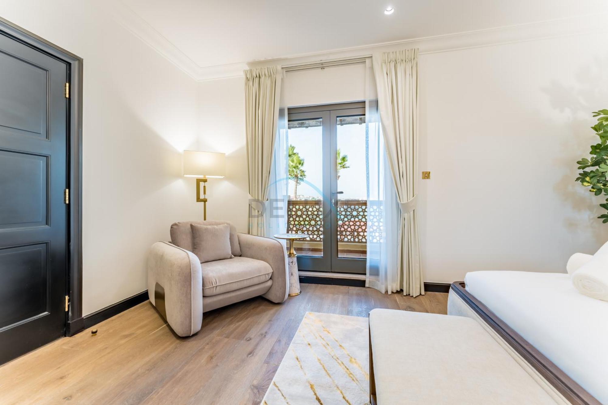 Close To The 4br And Assistant's With Bbq Facility, Canal Cove, Palm Jumeirah By Deluxe Homes *