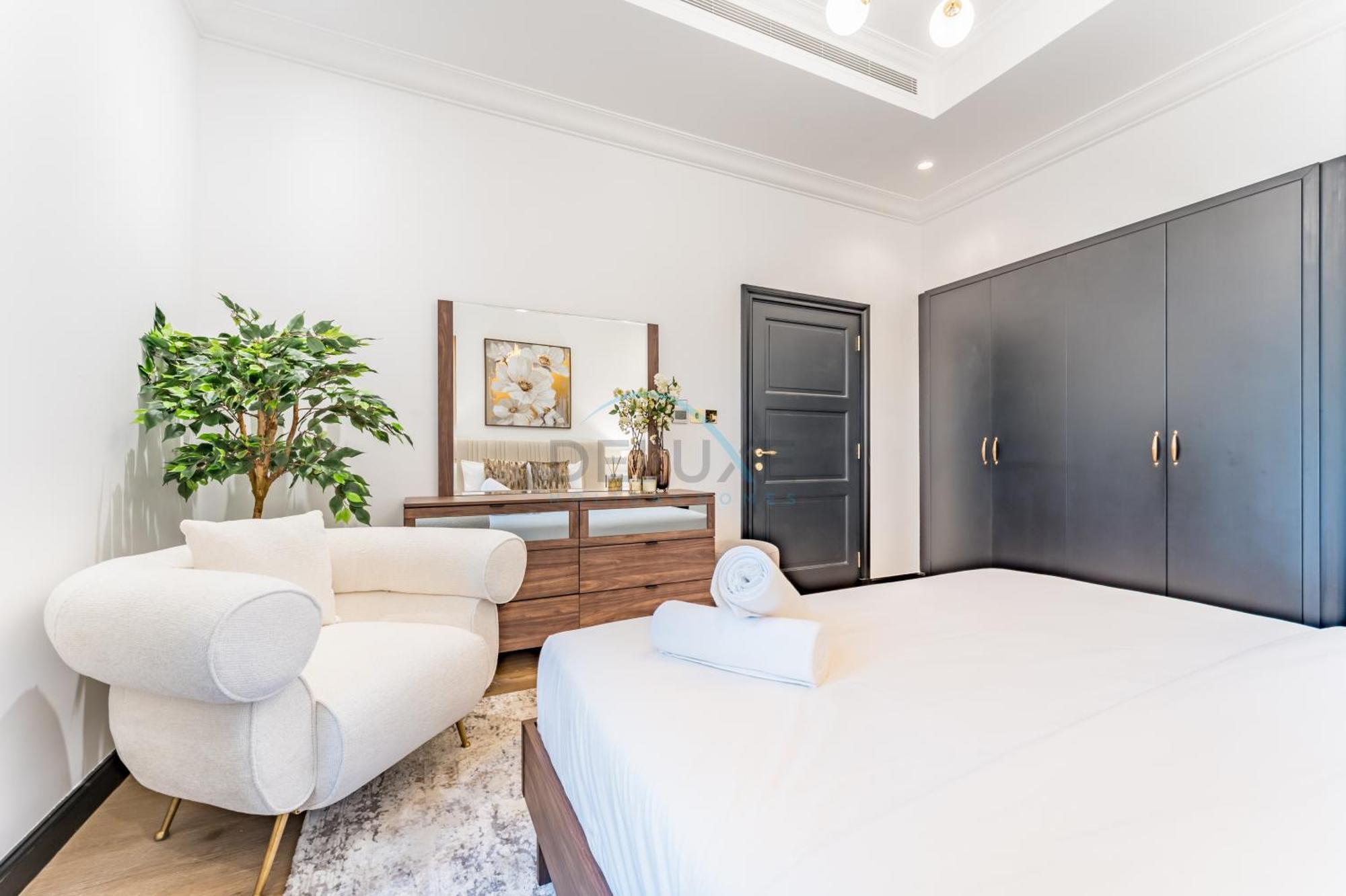 Close To The 4br And Assistant's With Bbq Facility, Canal Cove, Palm Jumeirah By Deluxe Homes Villa *
