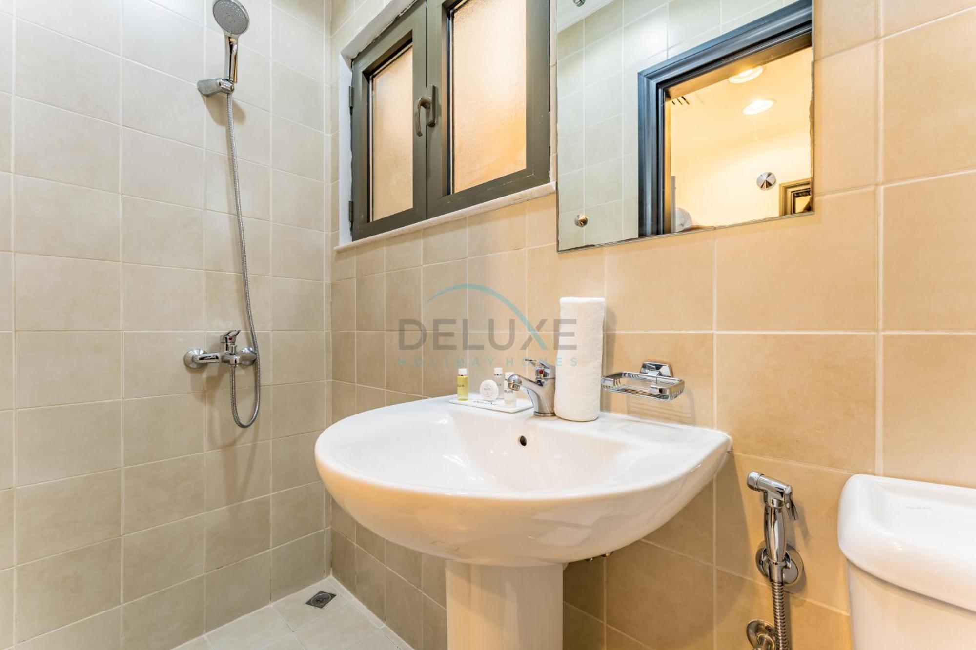 Villa Close To The 4br And Assistant's With Bbq Facility, Canal Cove, Palm Jumeirah By Deluxe Homes Dubai