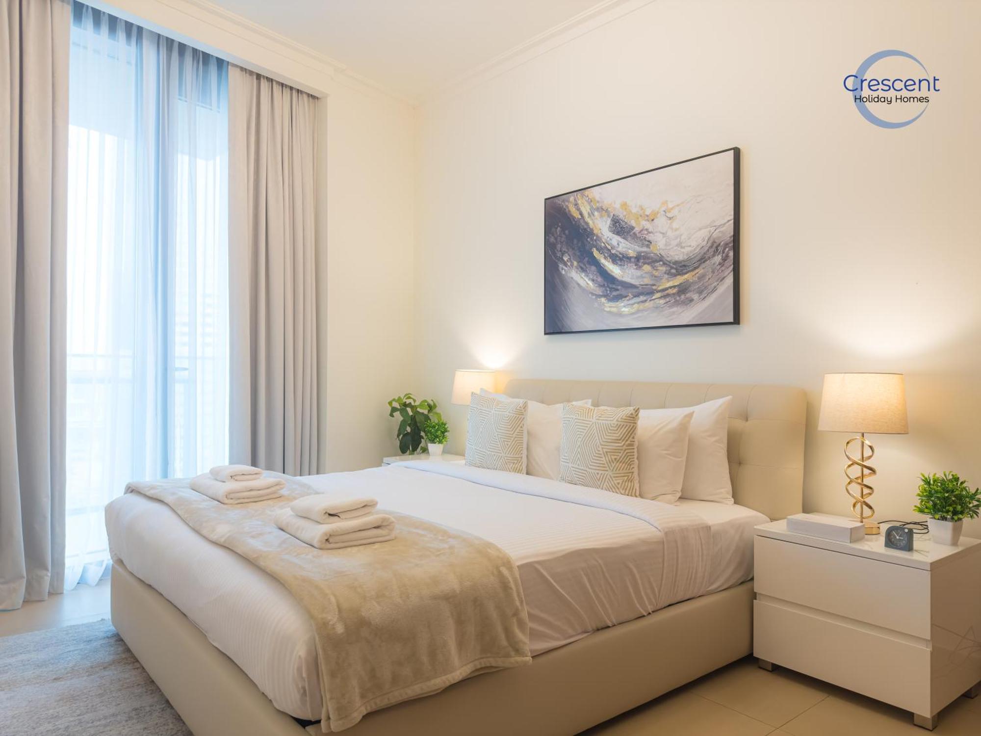 Burj Vista Burj Khalifa Metro & Mall Access Holiday home *