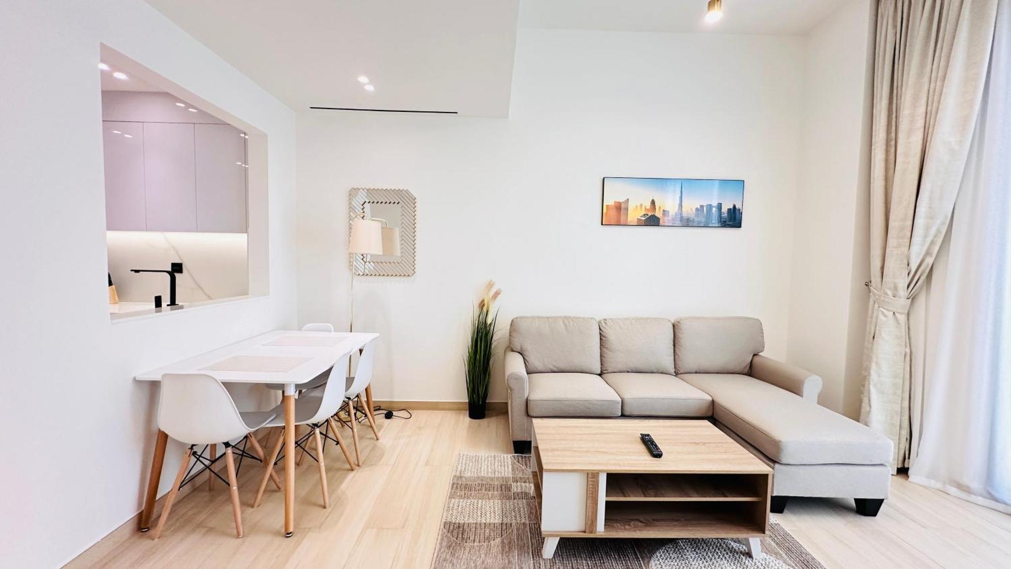 Oyo 1289 Premium 1bed At Jvc Dubai