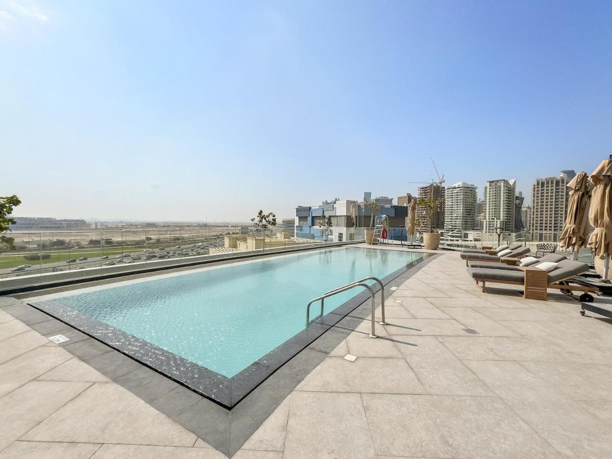 Stunning 1bdr Luxury With Burj Khalifa View Dubai