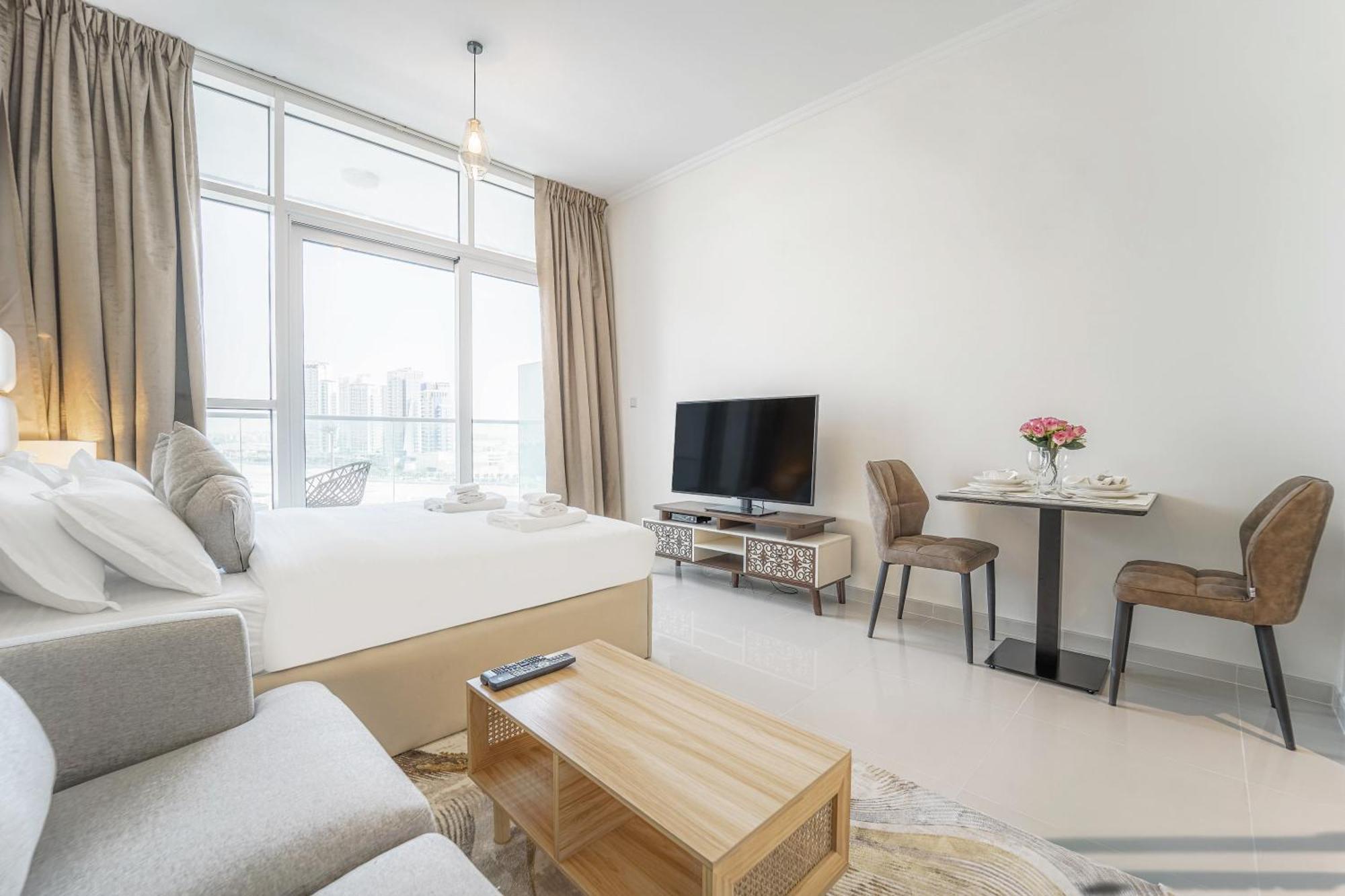 In Damac H1 By Deleguest Apartment *