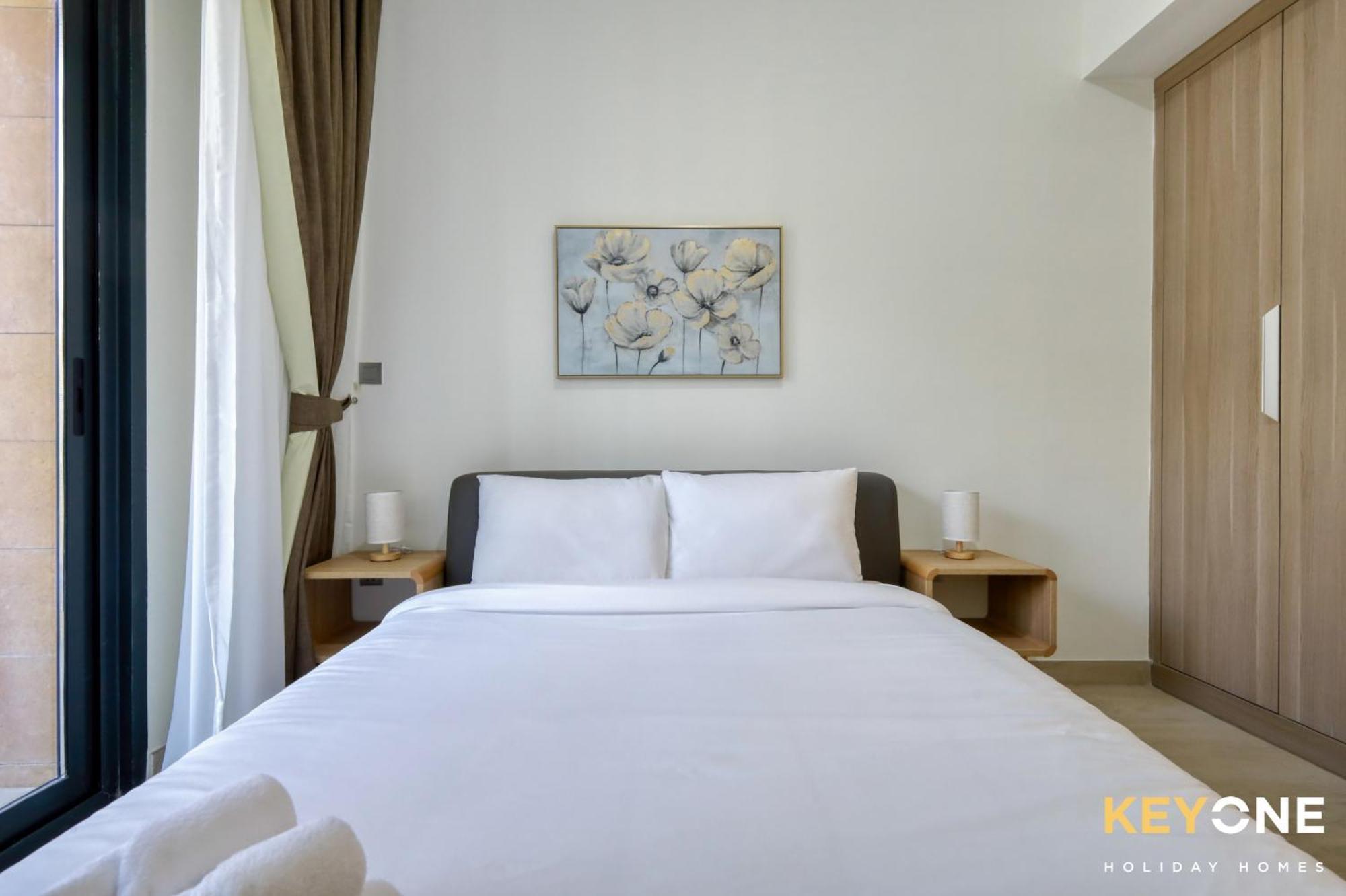 Chic Modern Studio In Azizi Riviera *