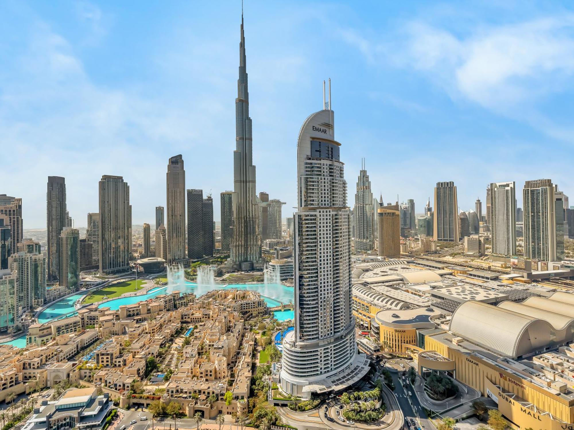 New! Panoramic Burj Khalifa Views At Burj Royale Apartment