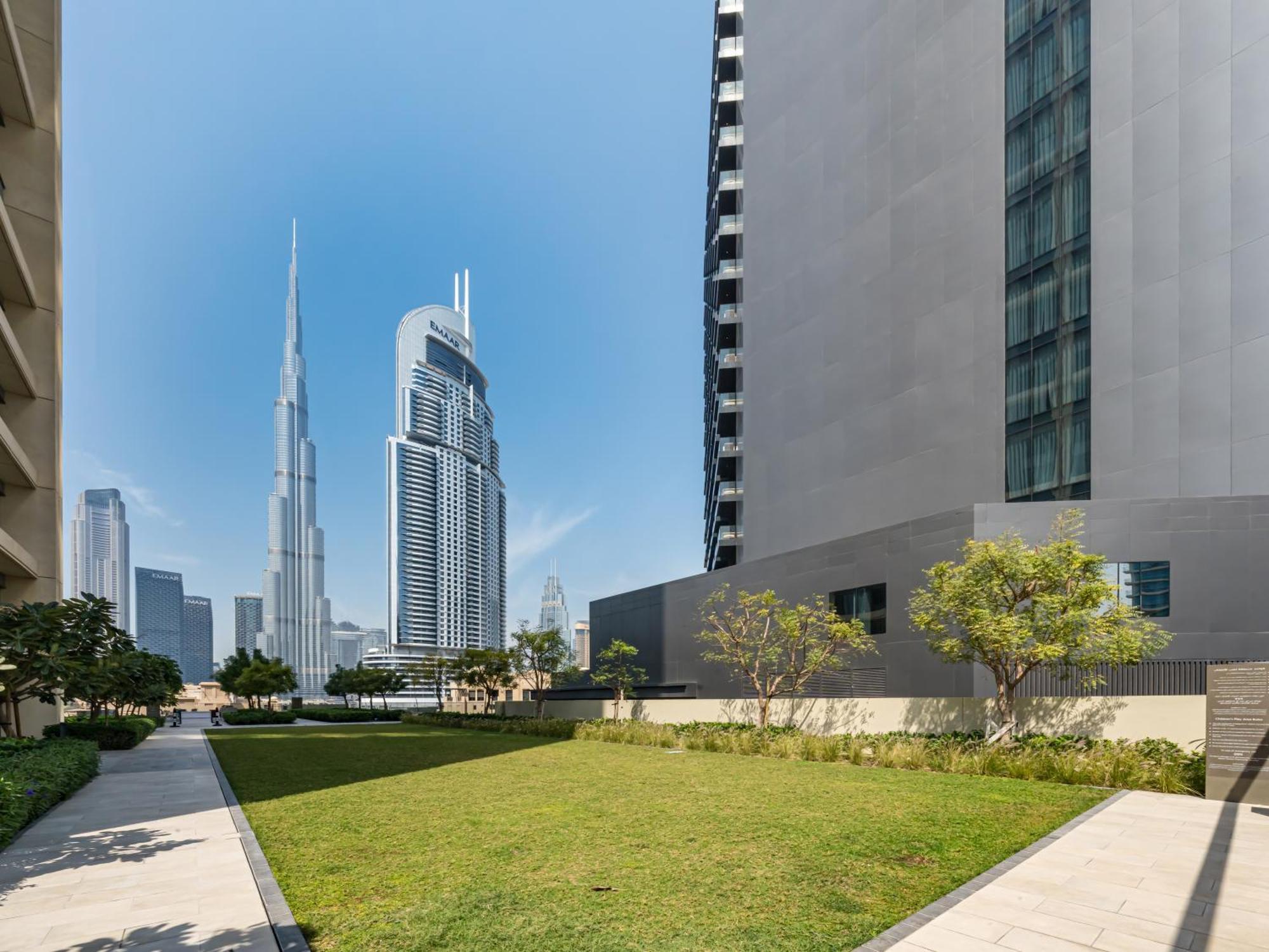 New! Panoramic Burj Khalifa Views At Burj Royale *