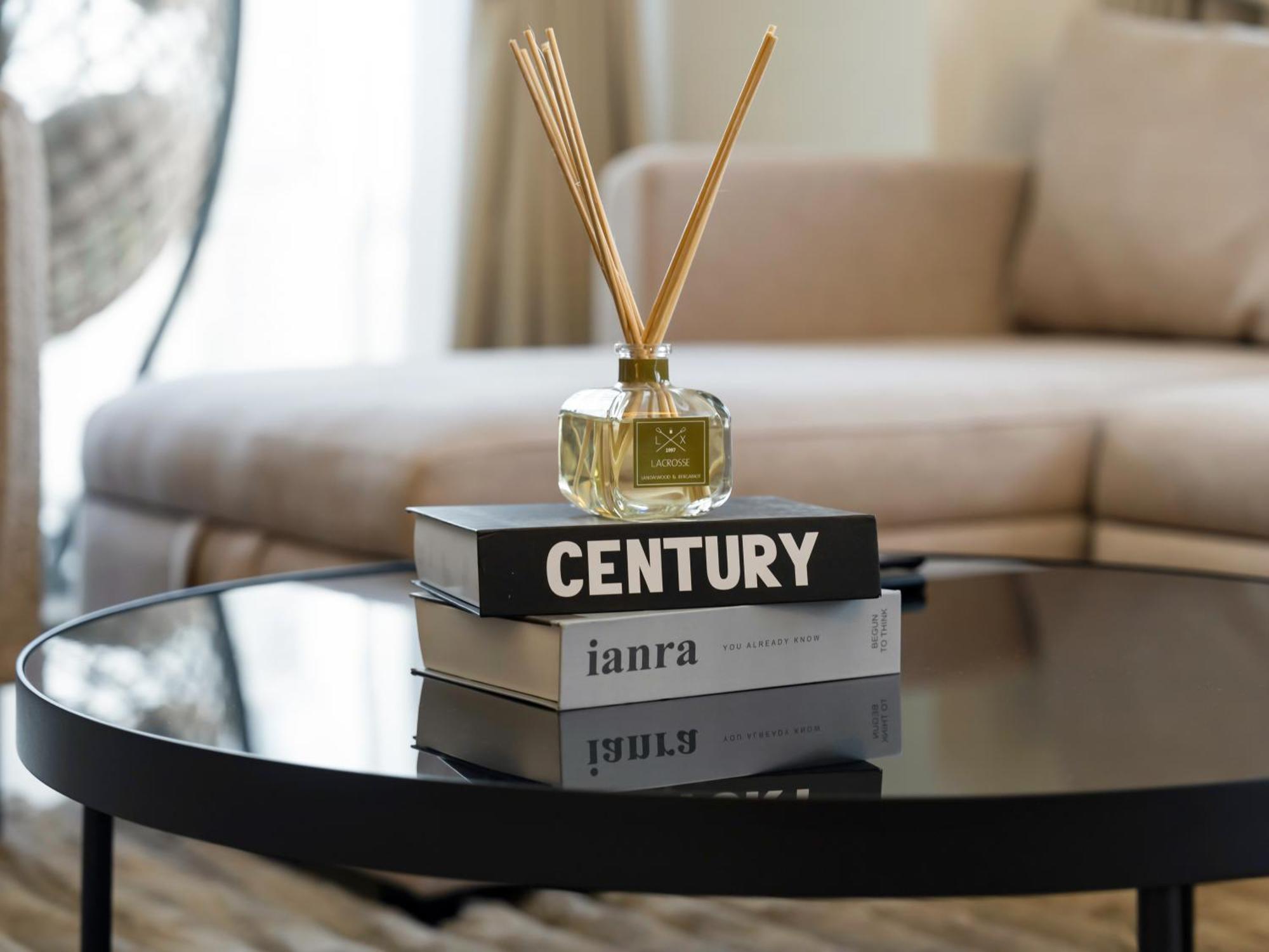 New! Panoramic Burj Khalifa Views At Burj Royale Apartment *