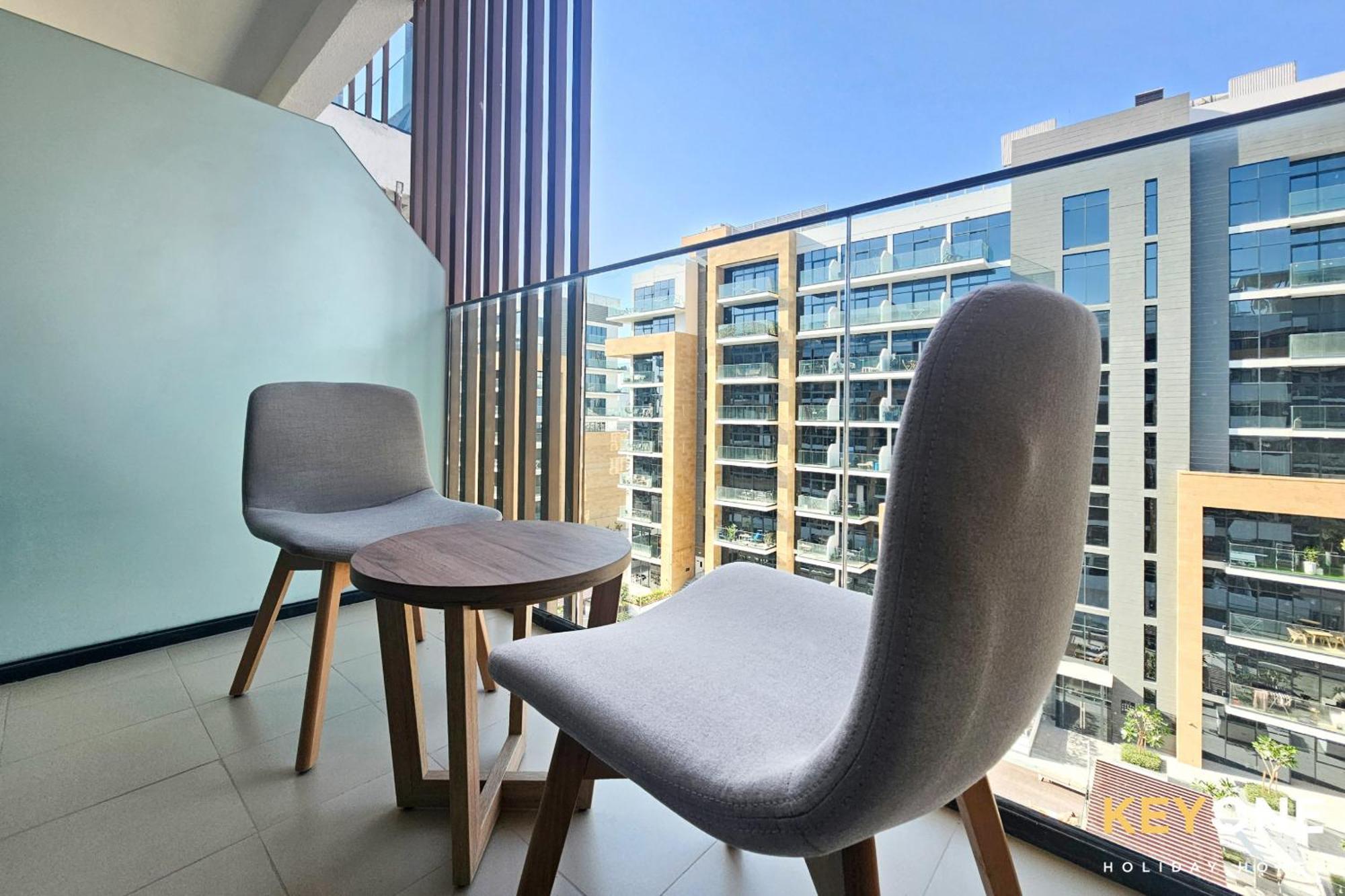 Chic Modern Studio In Azizi Riviera Dubai