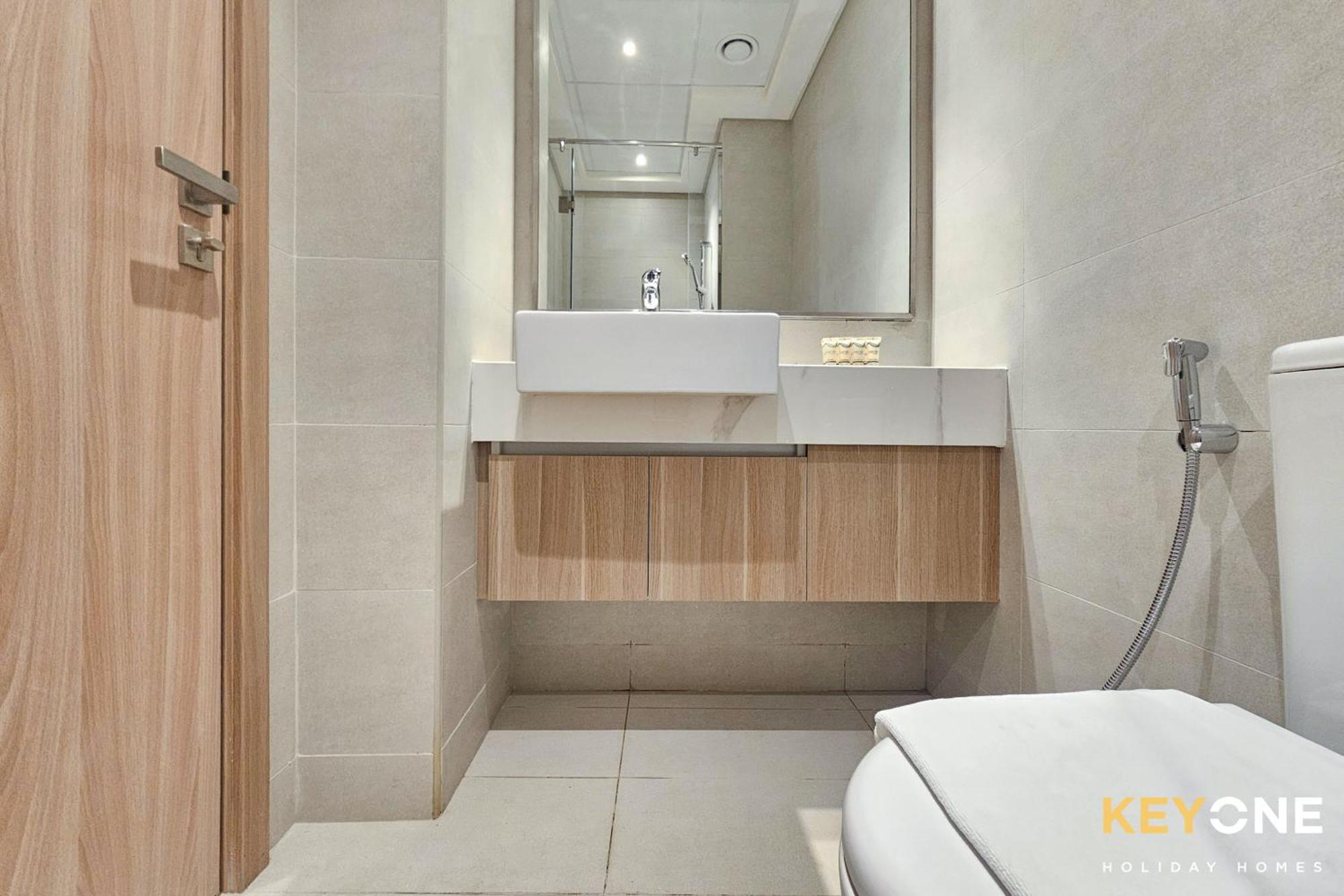 Apartment Chic Modern Studio In Azizi Riviera *