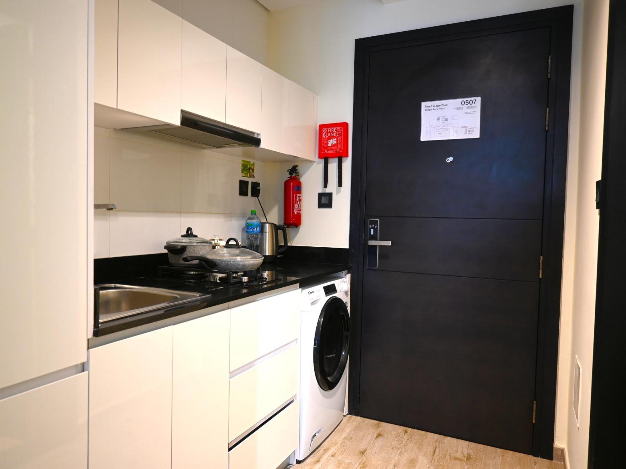 Luxrious L Jvc L At Milano Giovani Apartment *