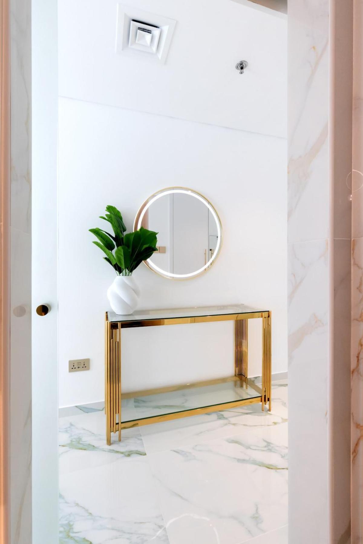 Apartment First Class Chic Modern Urban Escape Dubai