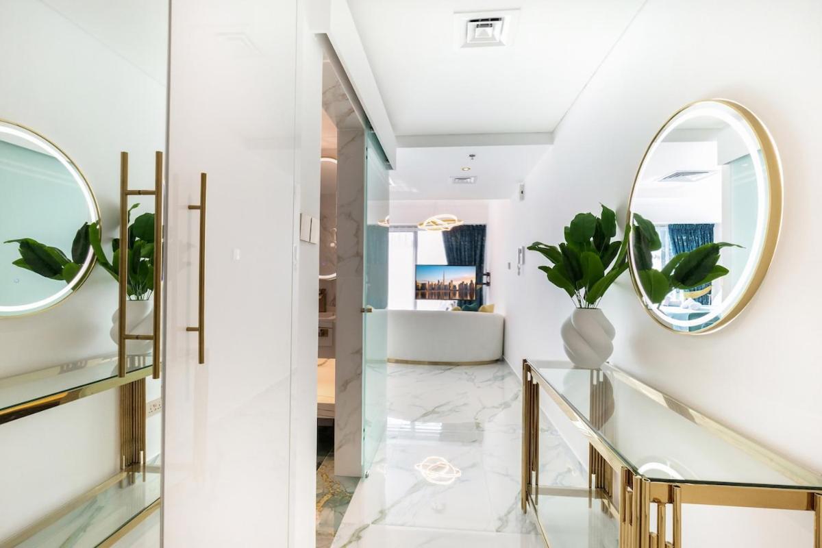 First Class Chic Modern Urban Escape Apartment *