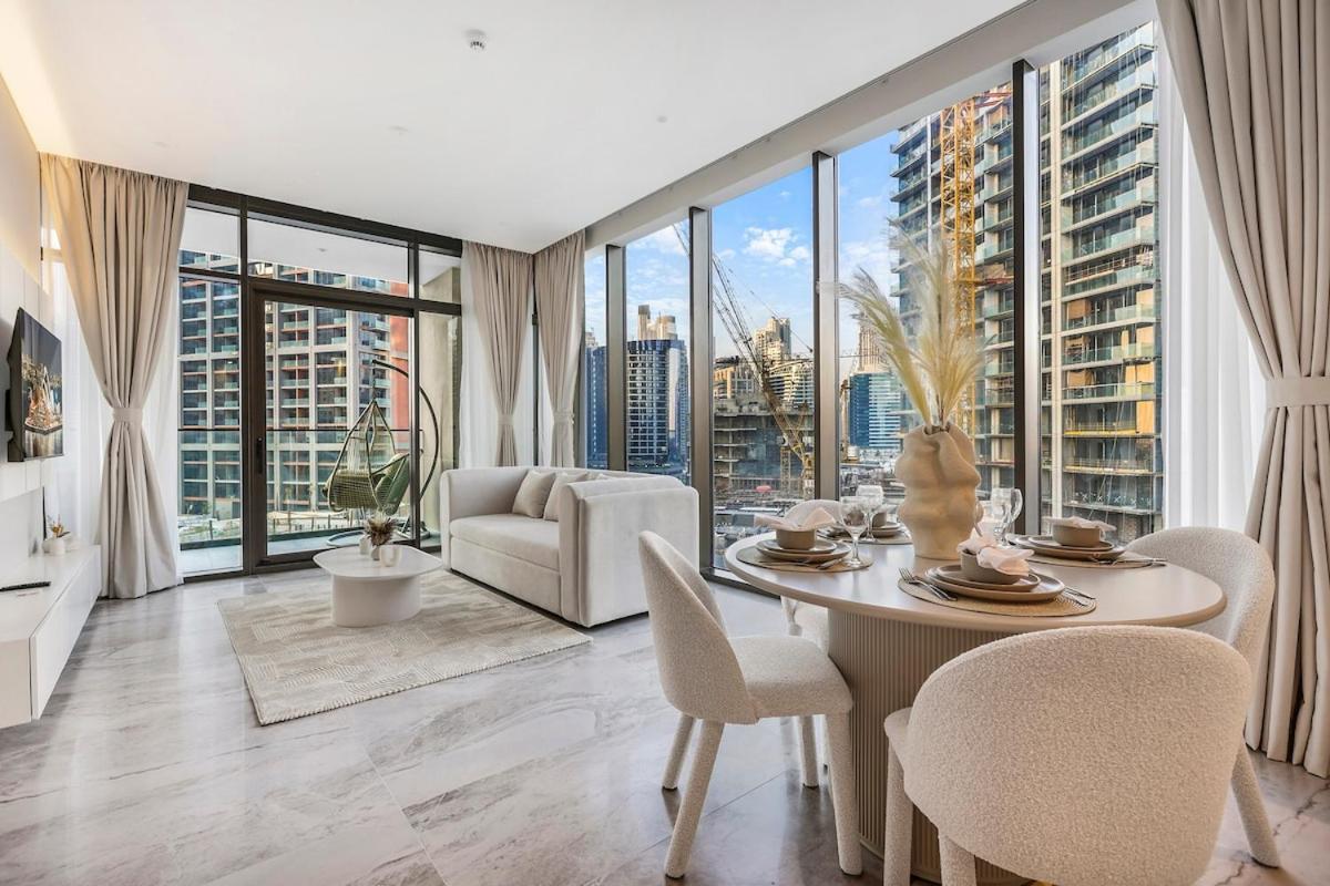 First Class 1br Unmatched Burj Khalifa Views Apartment Dubai