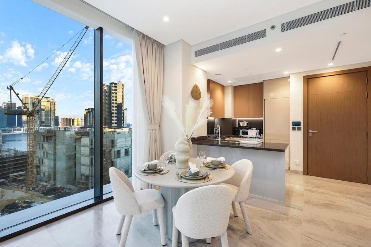 First Class 1br Unmatched Burj Khalifa Views Dubai