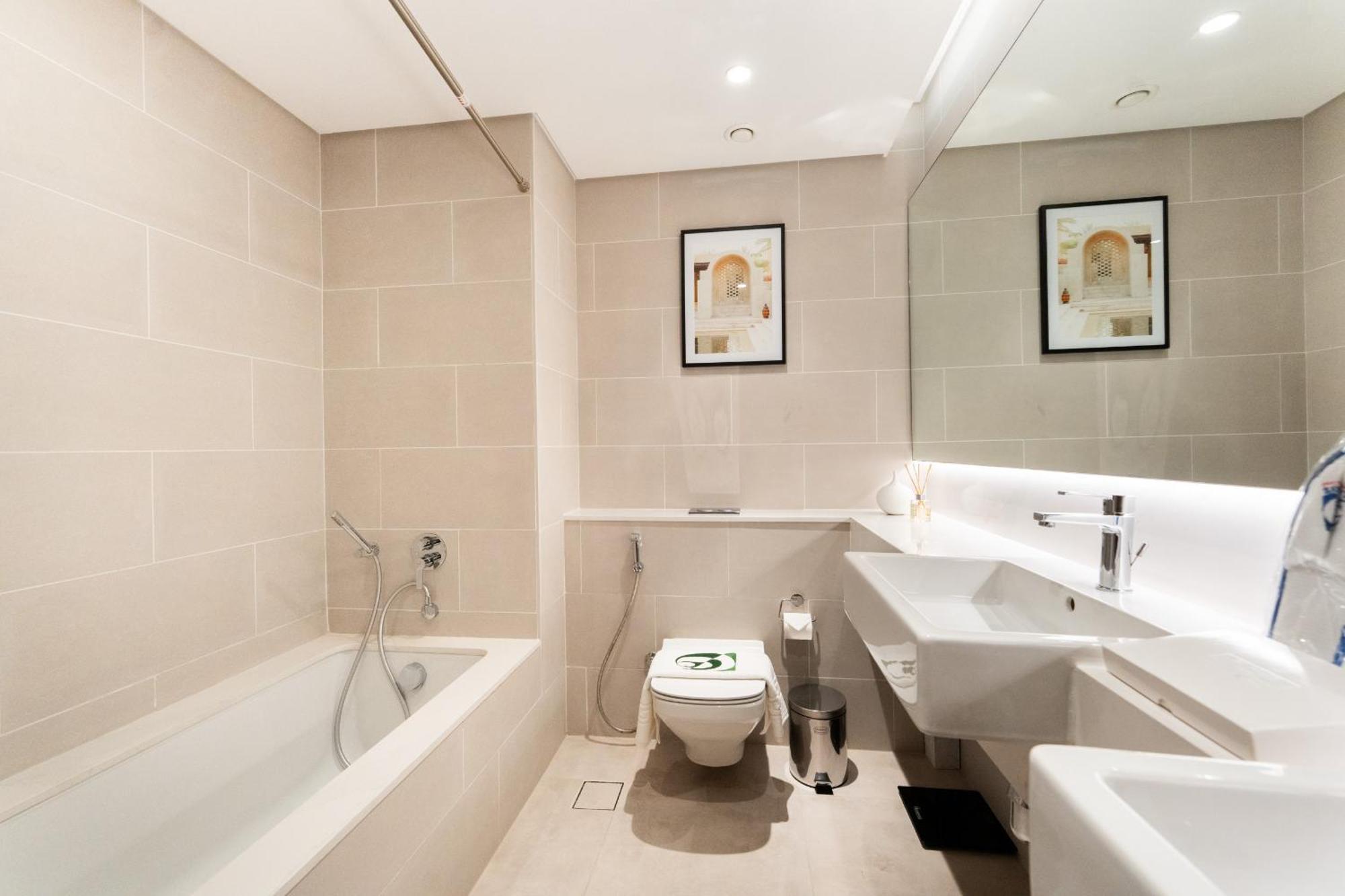 1 Bedroom In Canal Front Al Wasl By Pk Holidays Apartment *
