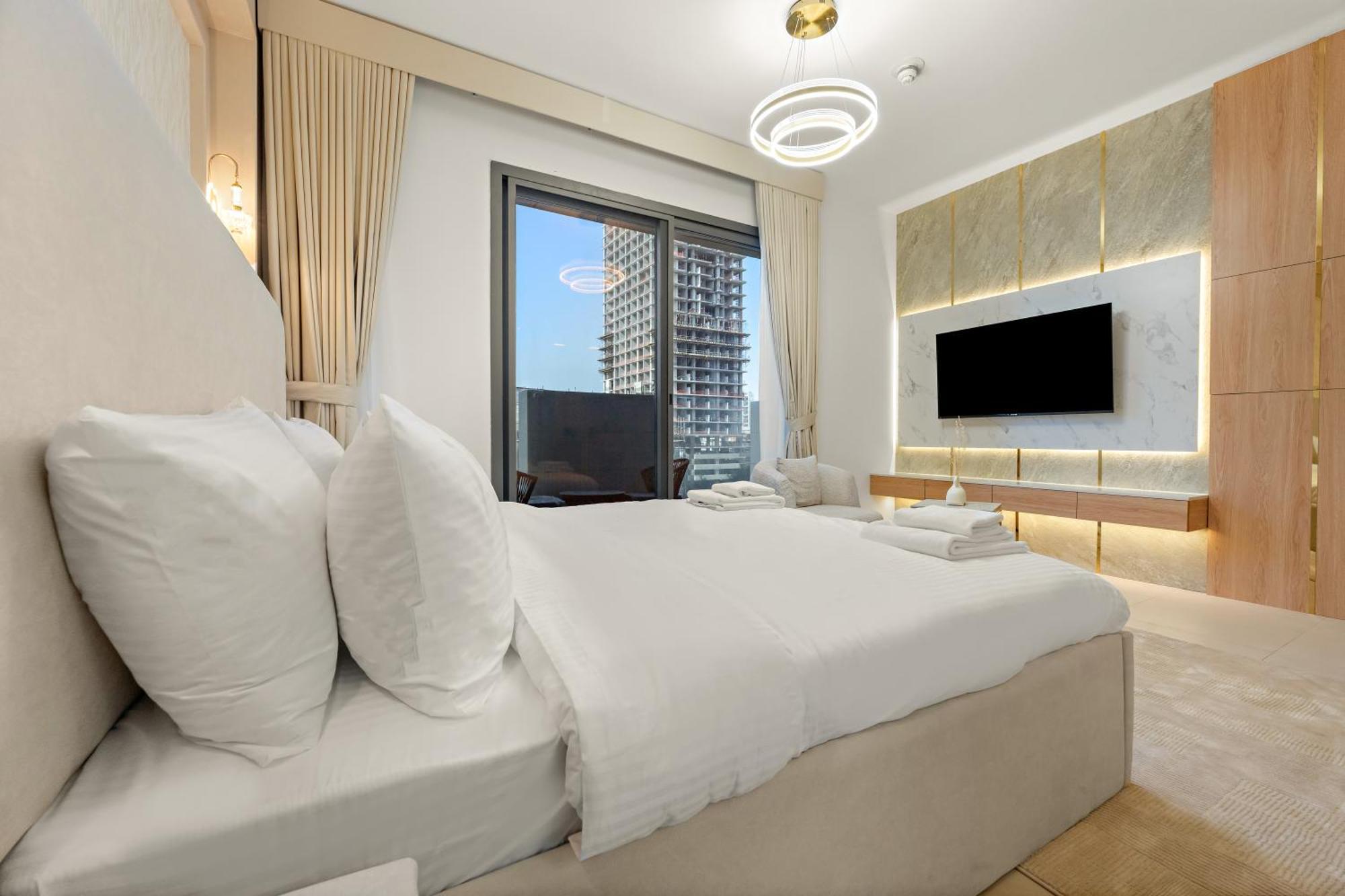 Apartment Modern Compact In Jvc *