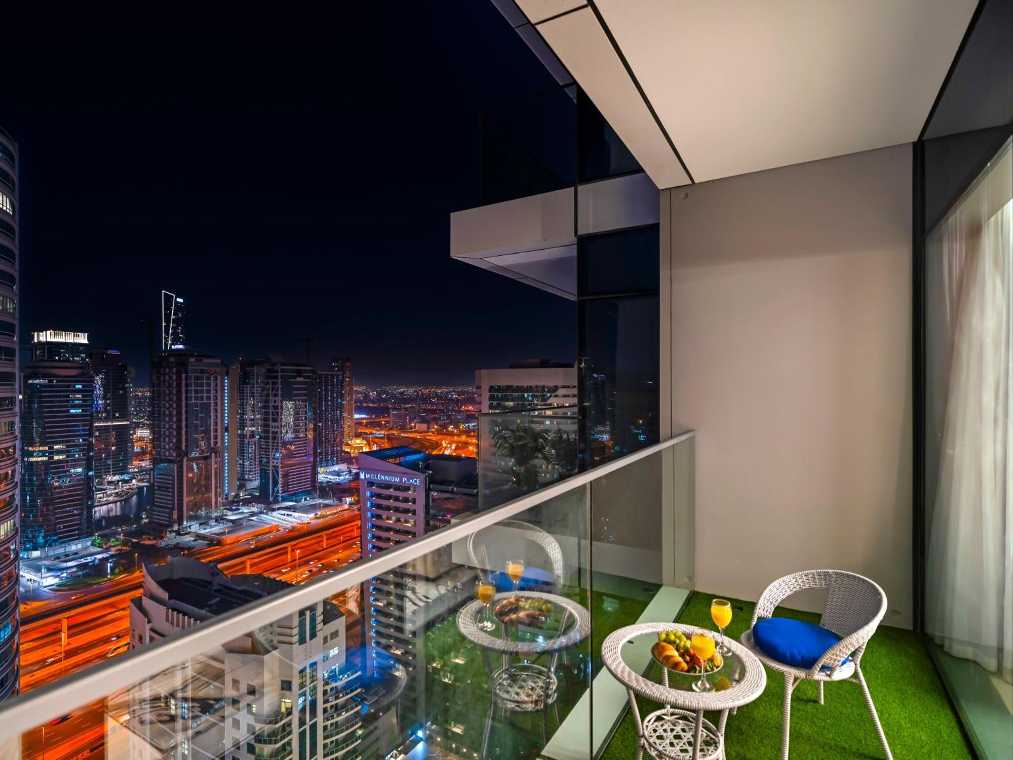 Vida & Yacht Club -new 2 Bhk -sea, Ain & Marina View Apartment