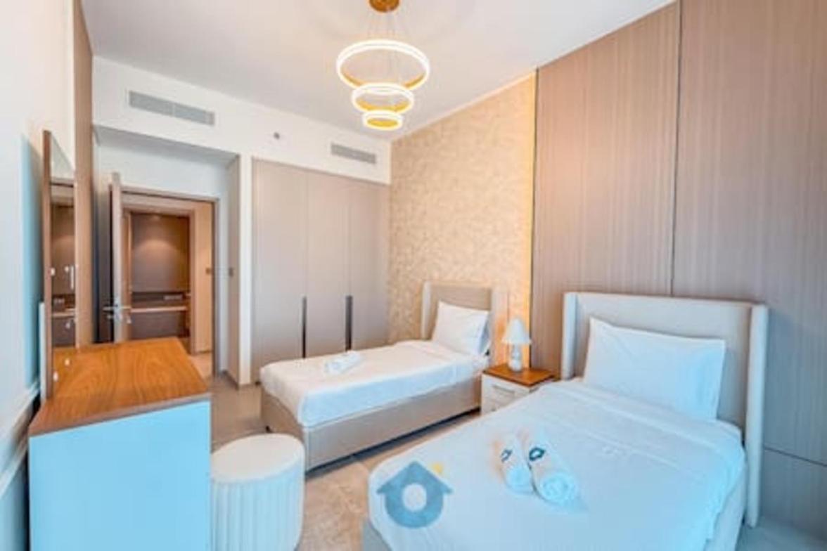 Apartment 5605gr Classic Two Bedroom With Burj Khalifa View