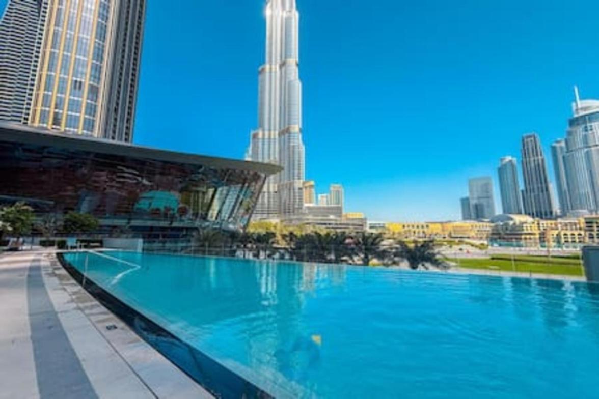 5605gr Classic Two Bedroom With Burj Khalifa View Apartment Dubai