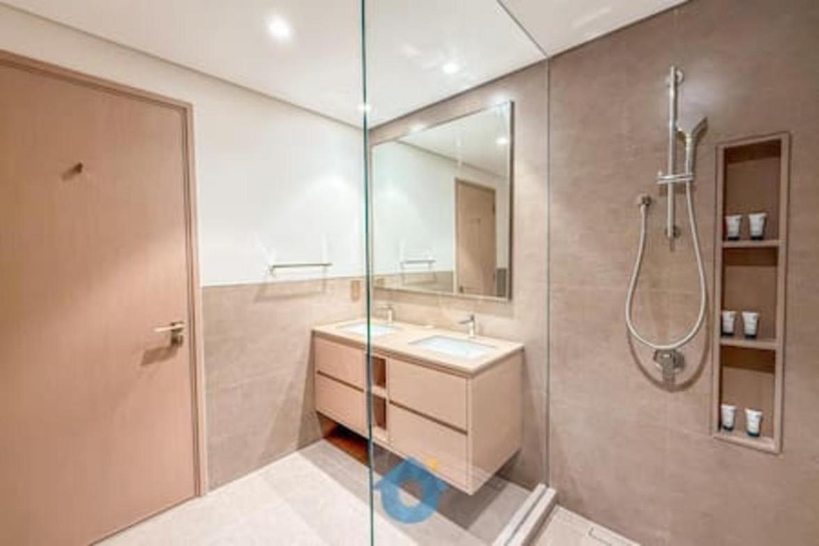 5605gr Classic Two Bedroom With Burj Khalifa View Dubai