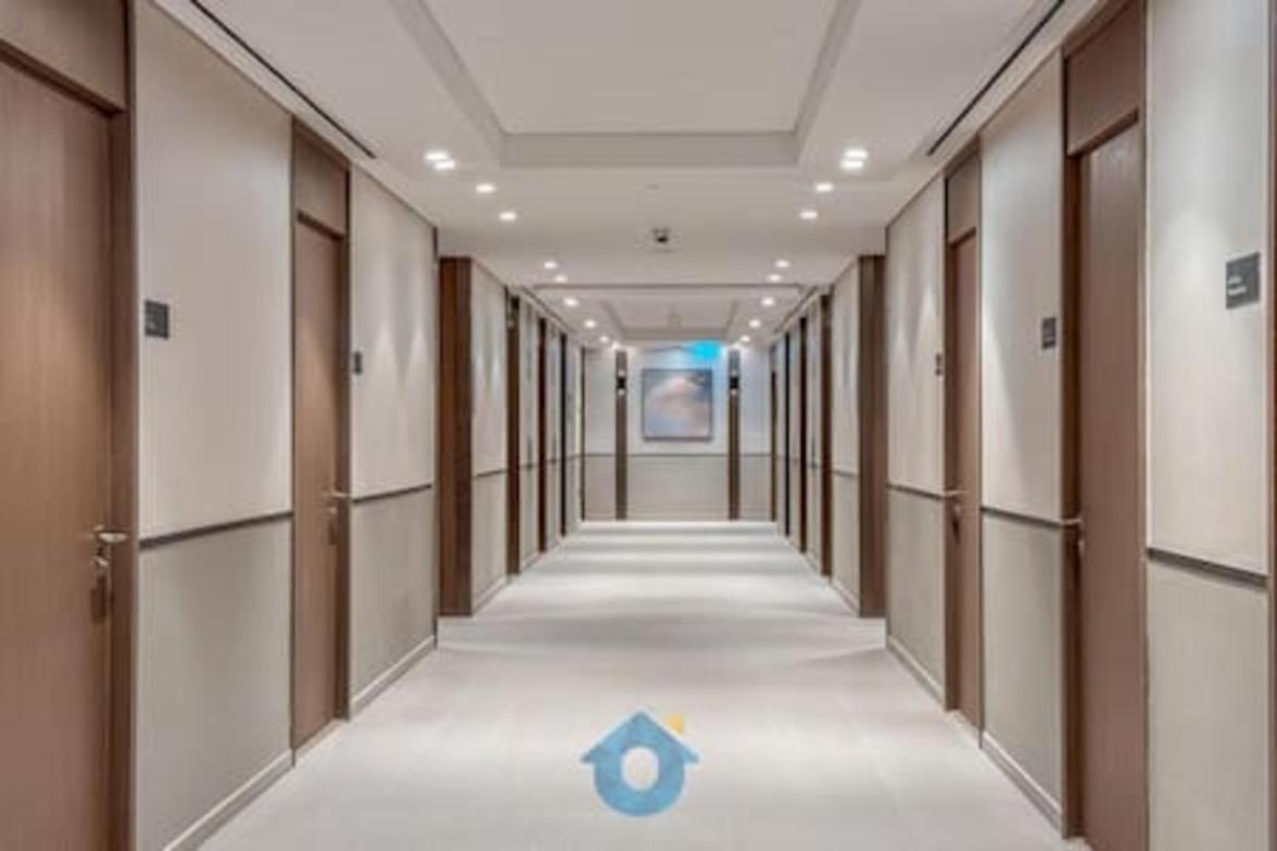 5605gr Classic Two Bedroom With Burj Khalifa View Apartment