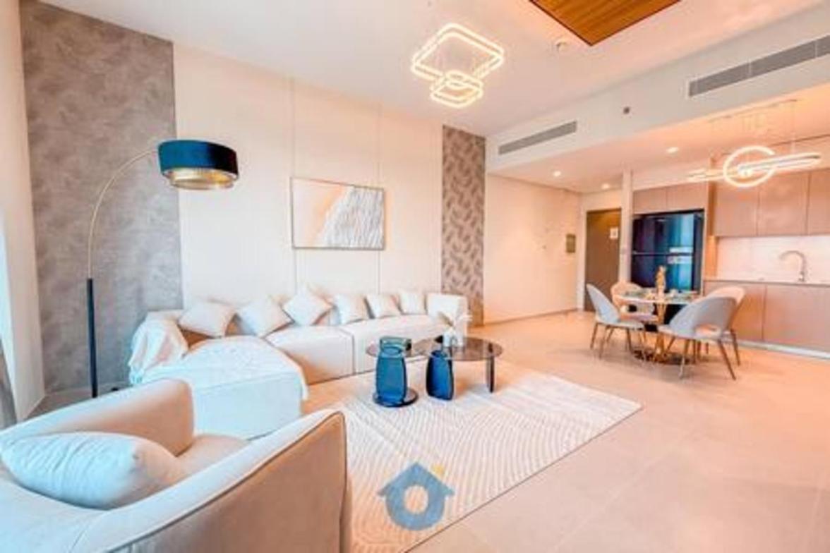 5601gr Elegant Two Bedroom In Downtown Dubai
