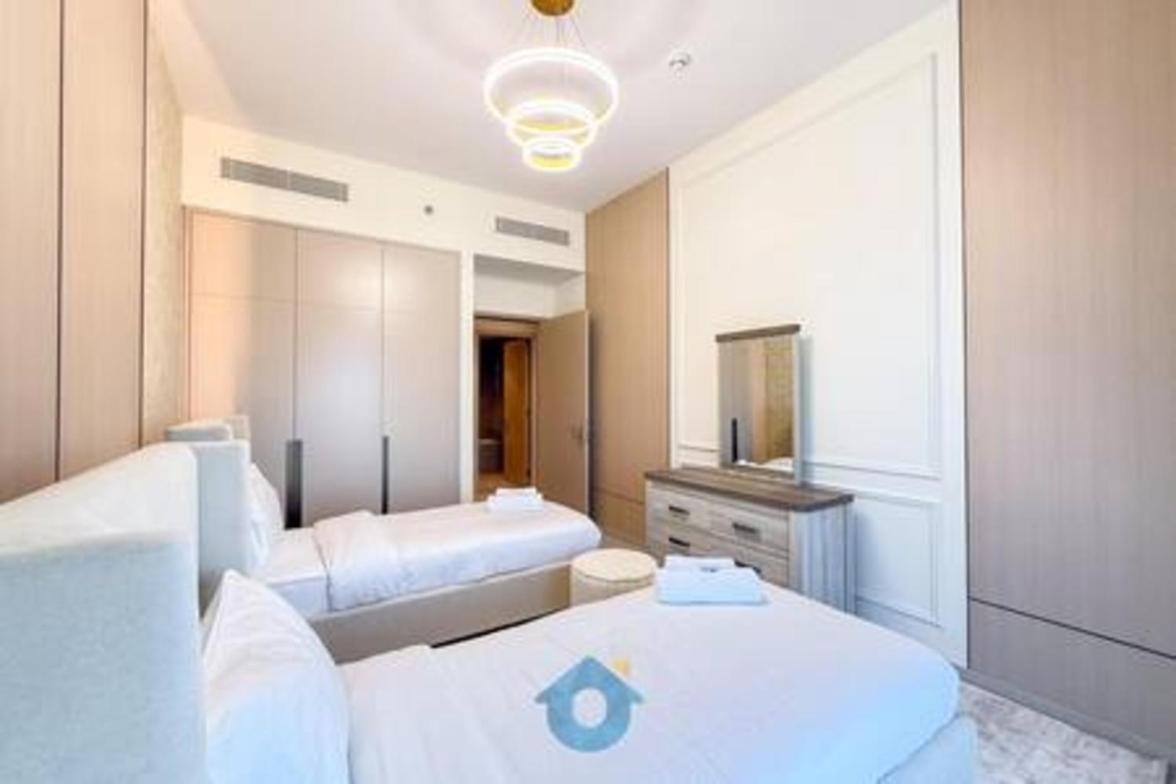 5601gr Elegant Two Bedroom In Downtown Apartment *
