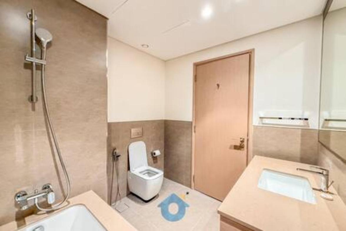 5601gr Elegant Two Bedroom In Downtown Apartment *