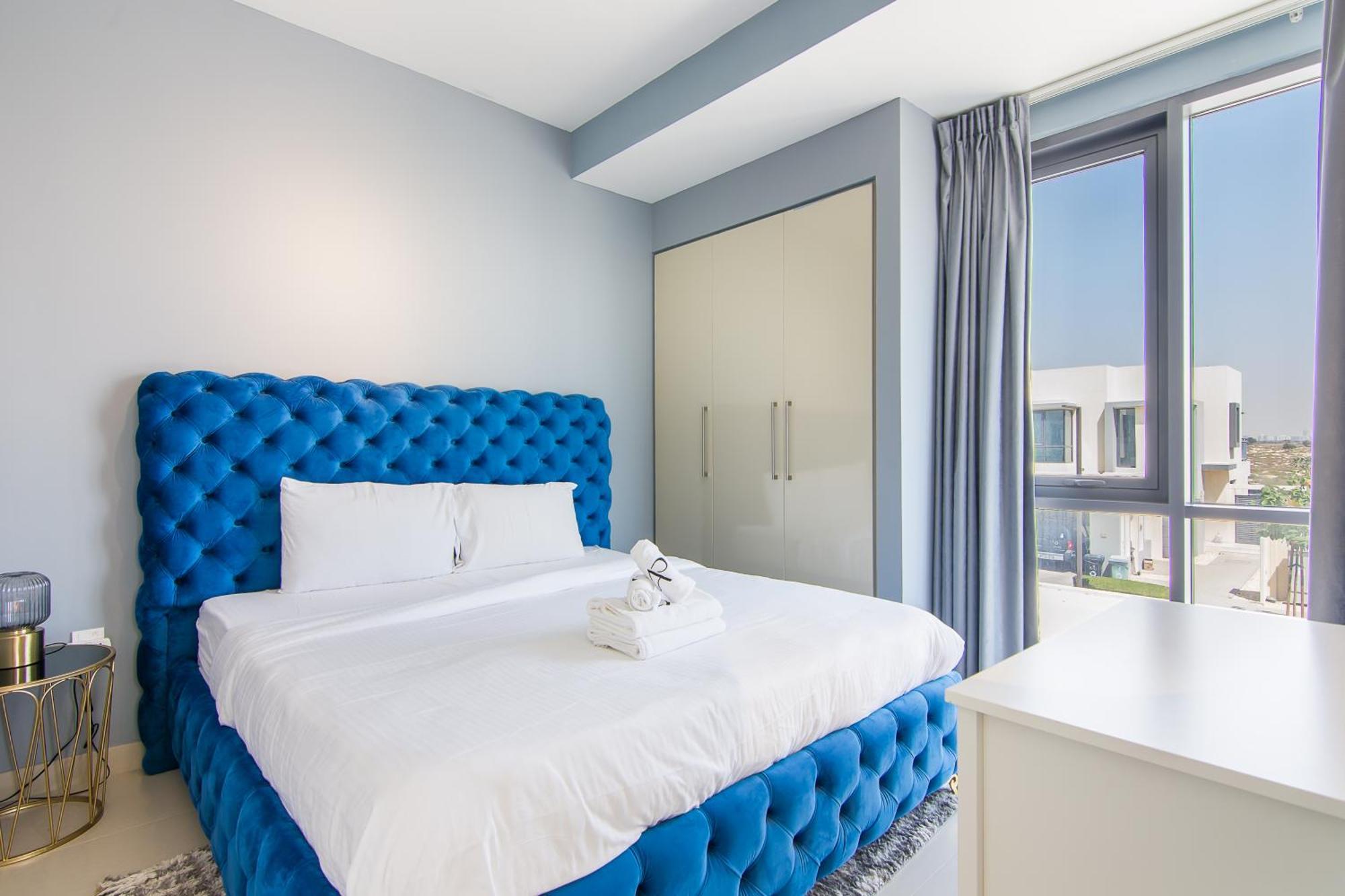 Elegant 4 Bedrooms Maid In The Heart Of Hills * Dubai