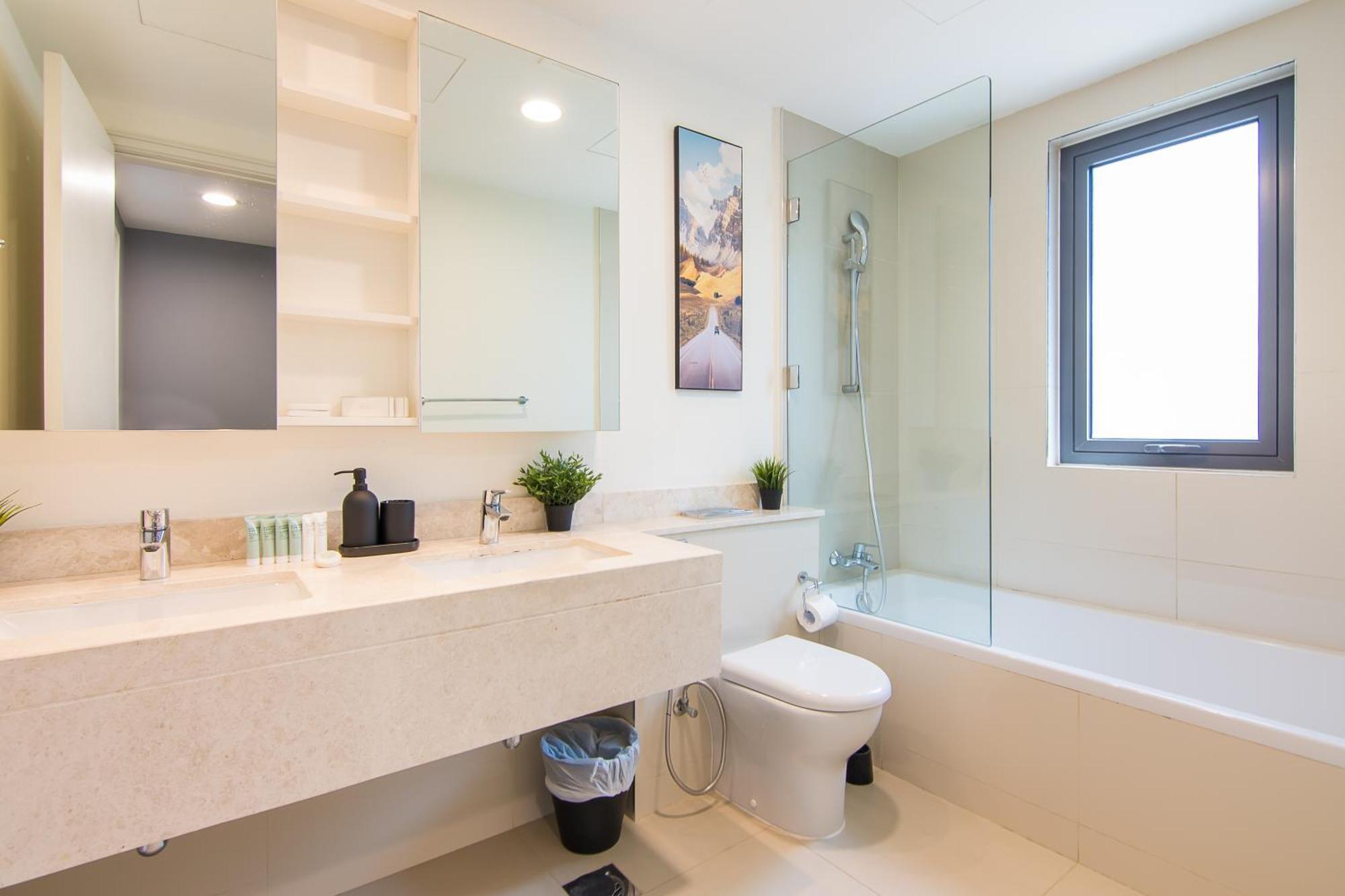 Elegant 4 Bedrooms Maid In The Heart Of Hills Villa *