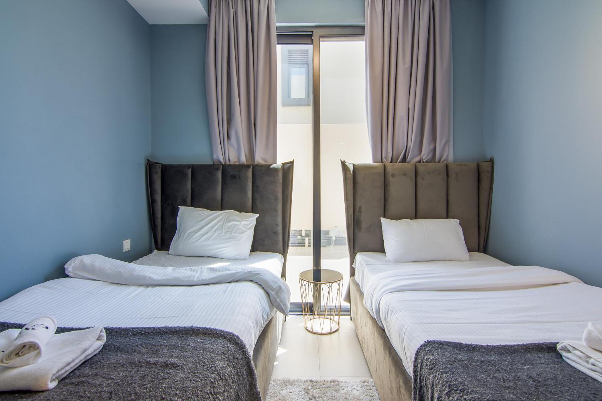 Elegant 4 Bedrooms Maid In The Heart Of Hills Villa