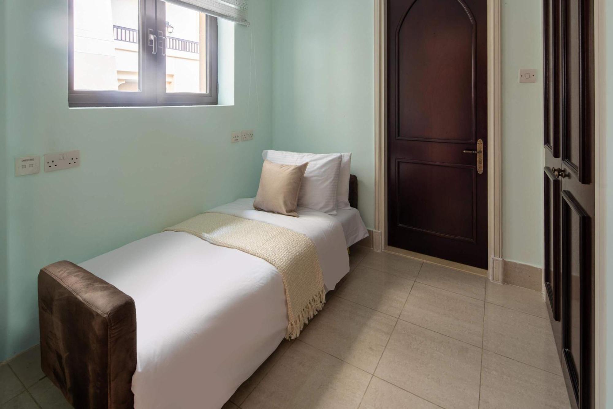 Frank Porter - Tejar Tower Dubai
