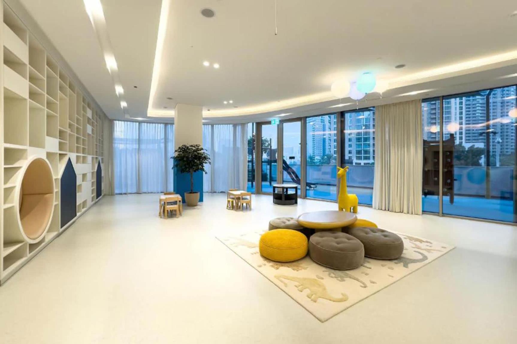 Apartment Livbnb-modern 2br With Partial Burj Khalifa View Dubai