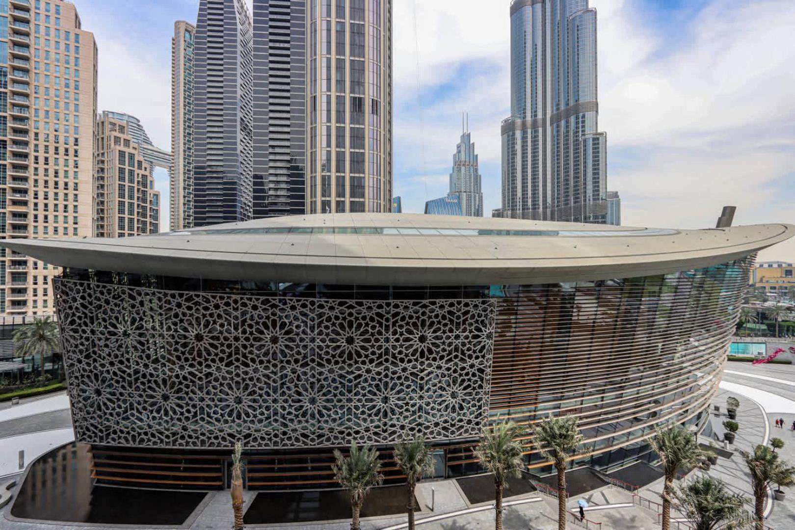 Livbnb-modern 2br With Partial Burj Khalifa View Dubai