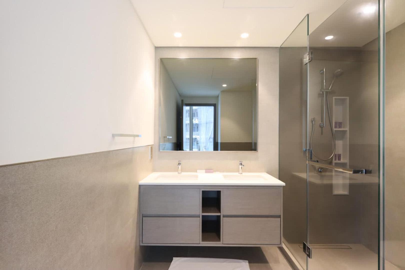 Livbnb-modern 2br With Partial Burj Khalifa View Apartment
