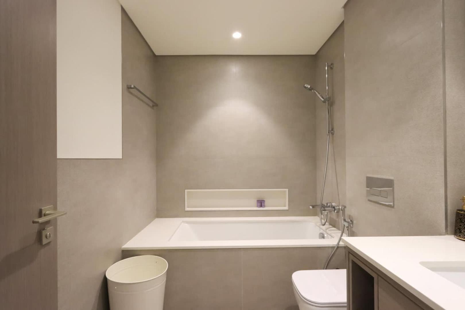 Livbnb-modern 2br With Partial Burj Khalifa View Dubai