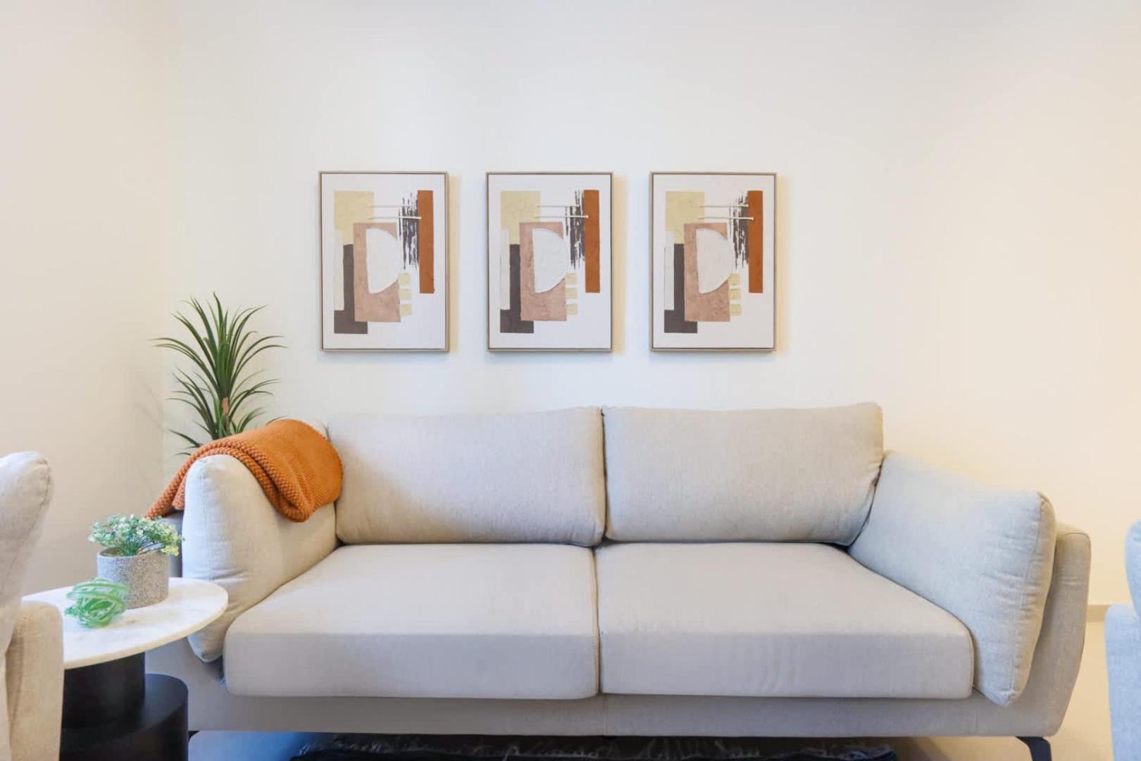 Livbnb-modern 2br With Partial Burj Khalifa View Apartment *