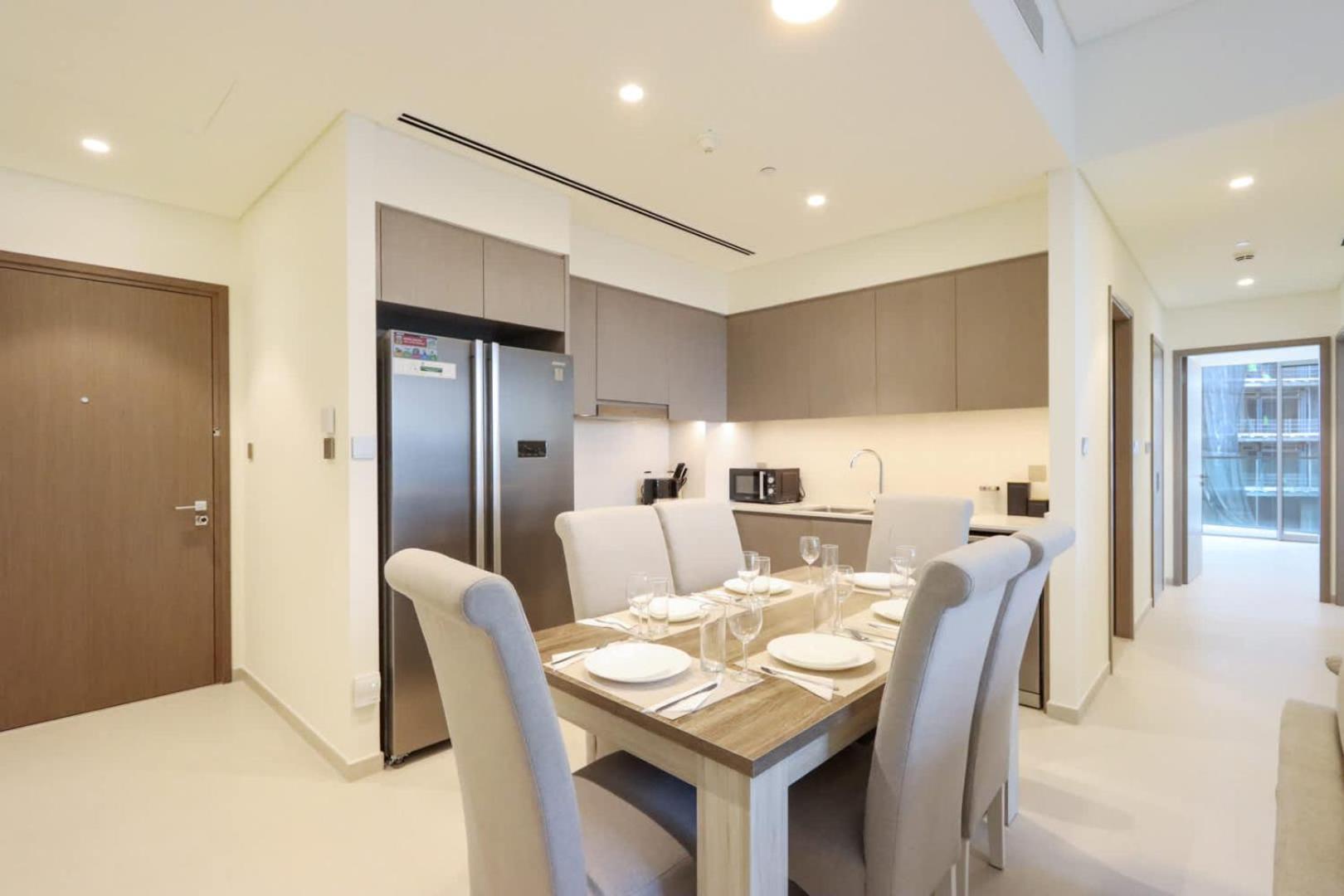Livbnb-modern 2br With Partial Burj Khalifa View Apartment *