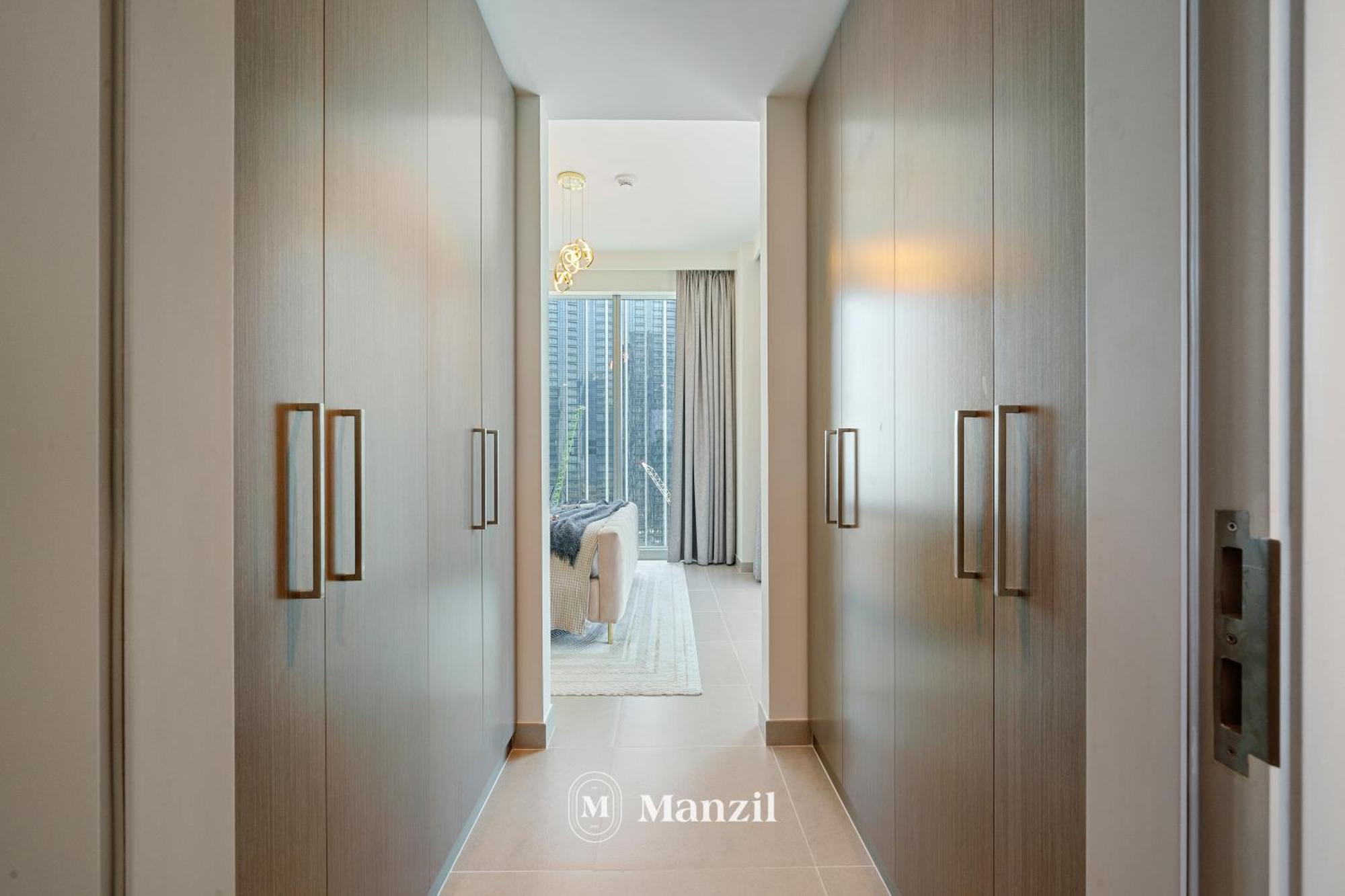 Apartment Manzil - 3br Maids In Downtown With Burj Khalifa View