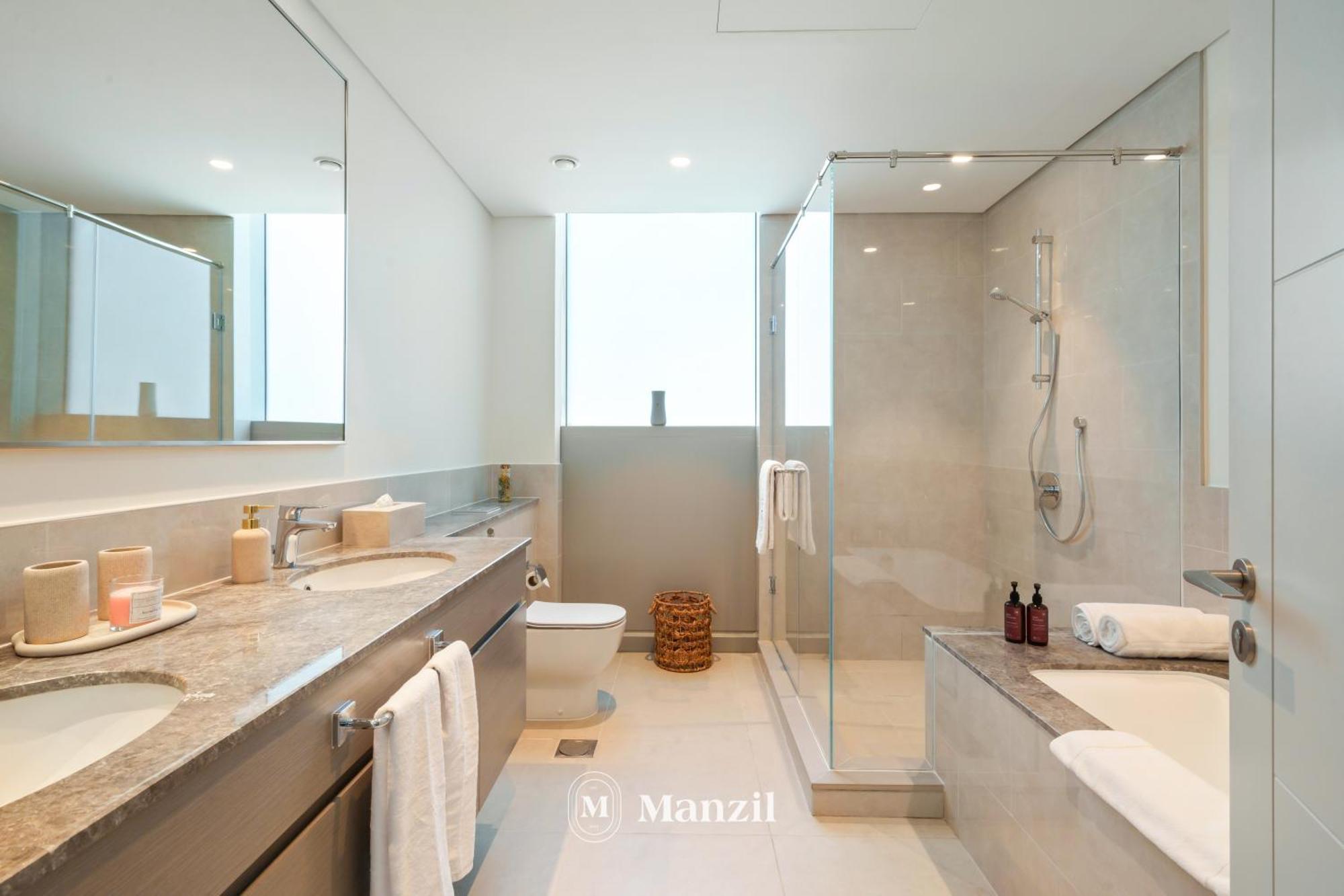 Apartment Manzil - 3br Maids In Downtown With Burj Khalifa View *