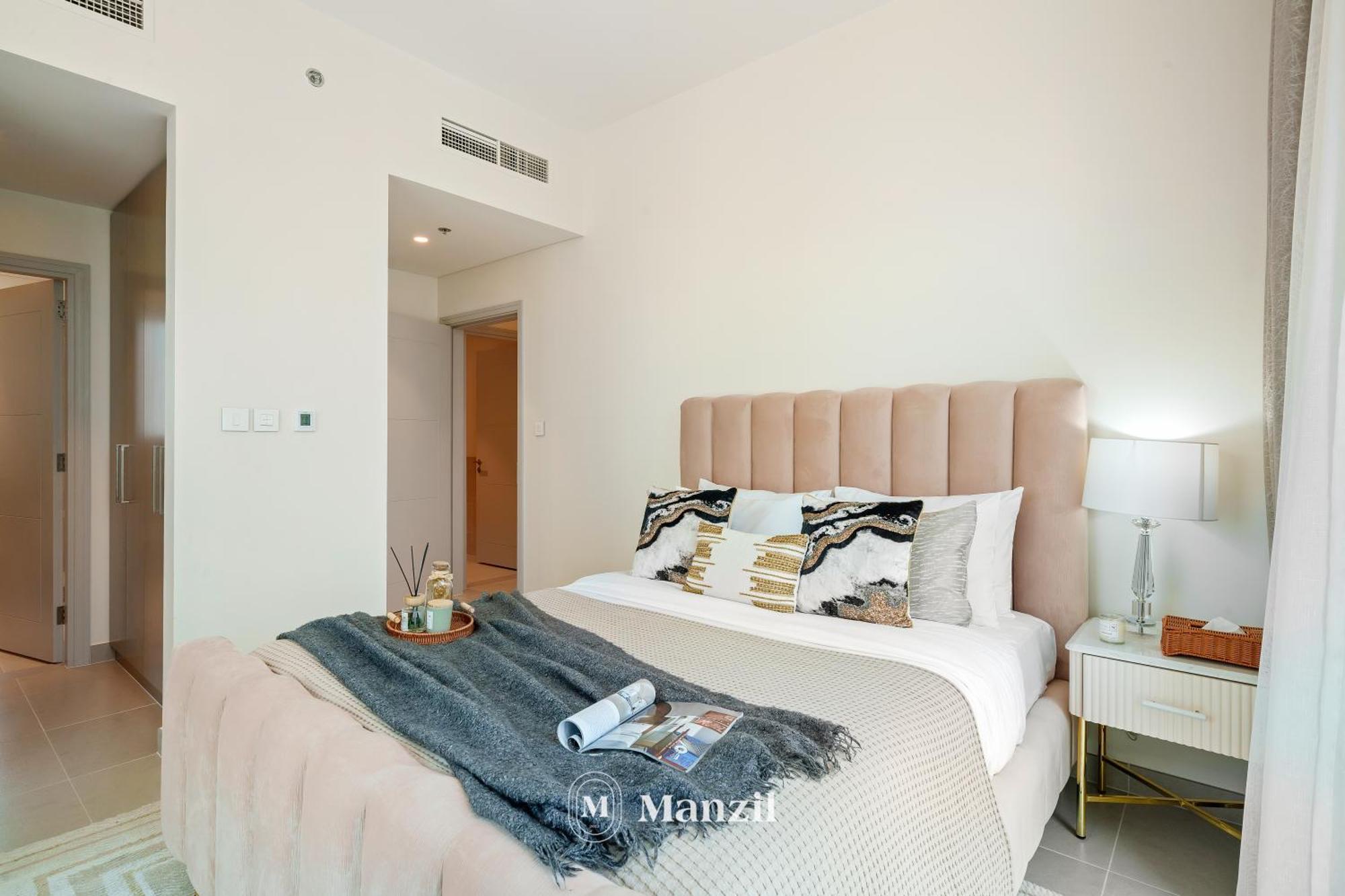 Manzil - 3br Maids In Downtown With Burj Khalifa View Apartment *