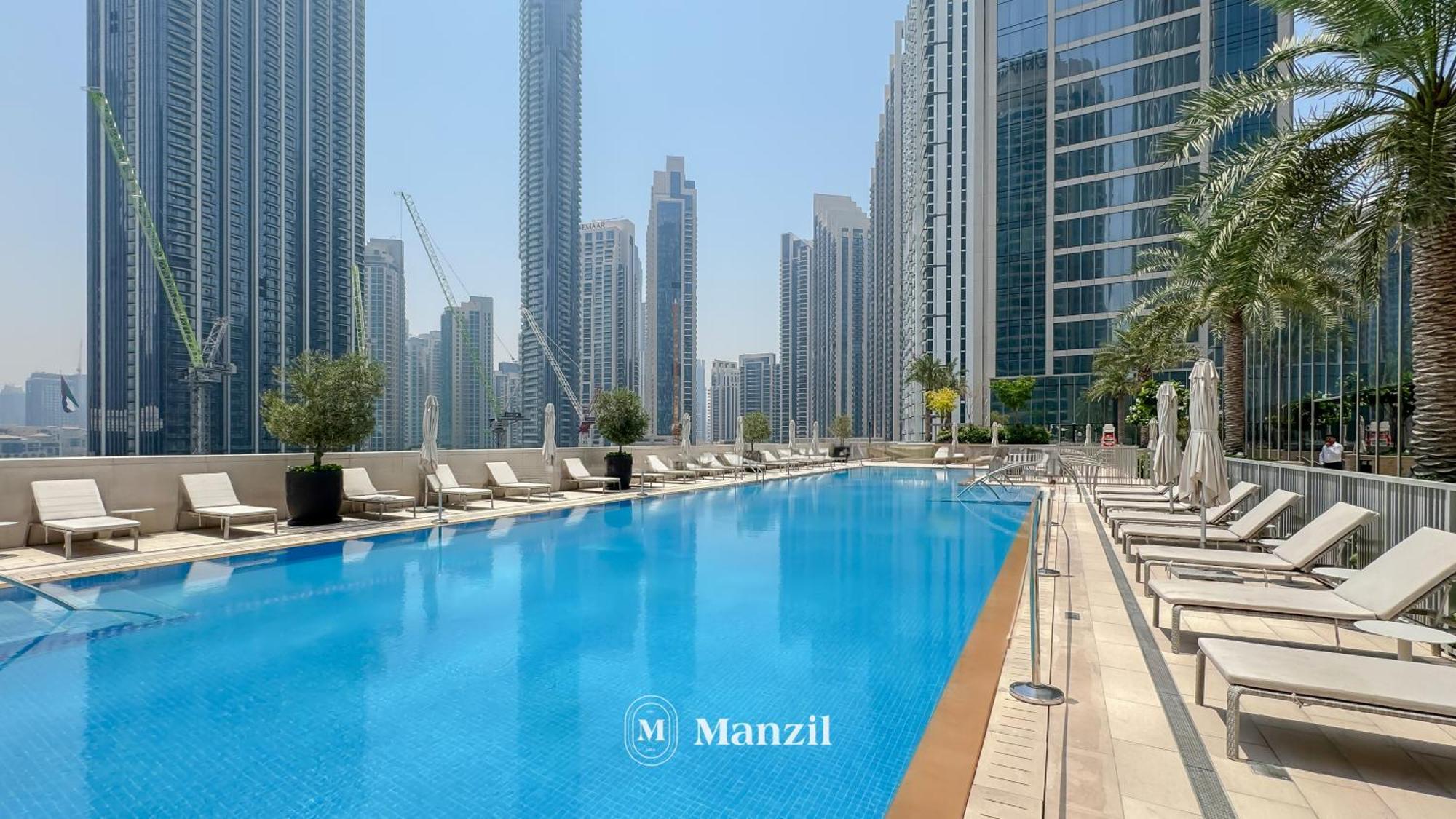 Manzil - 3br Maids In Downtown With Burj Khalifa View Apartment *